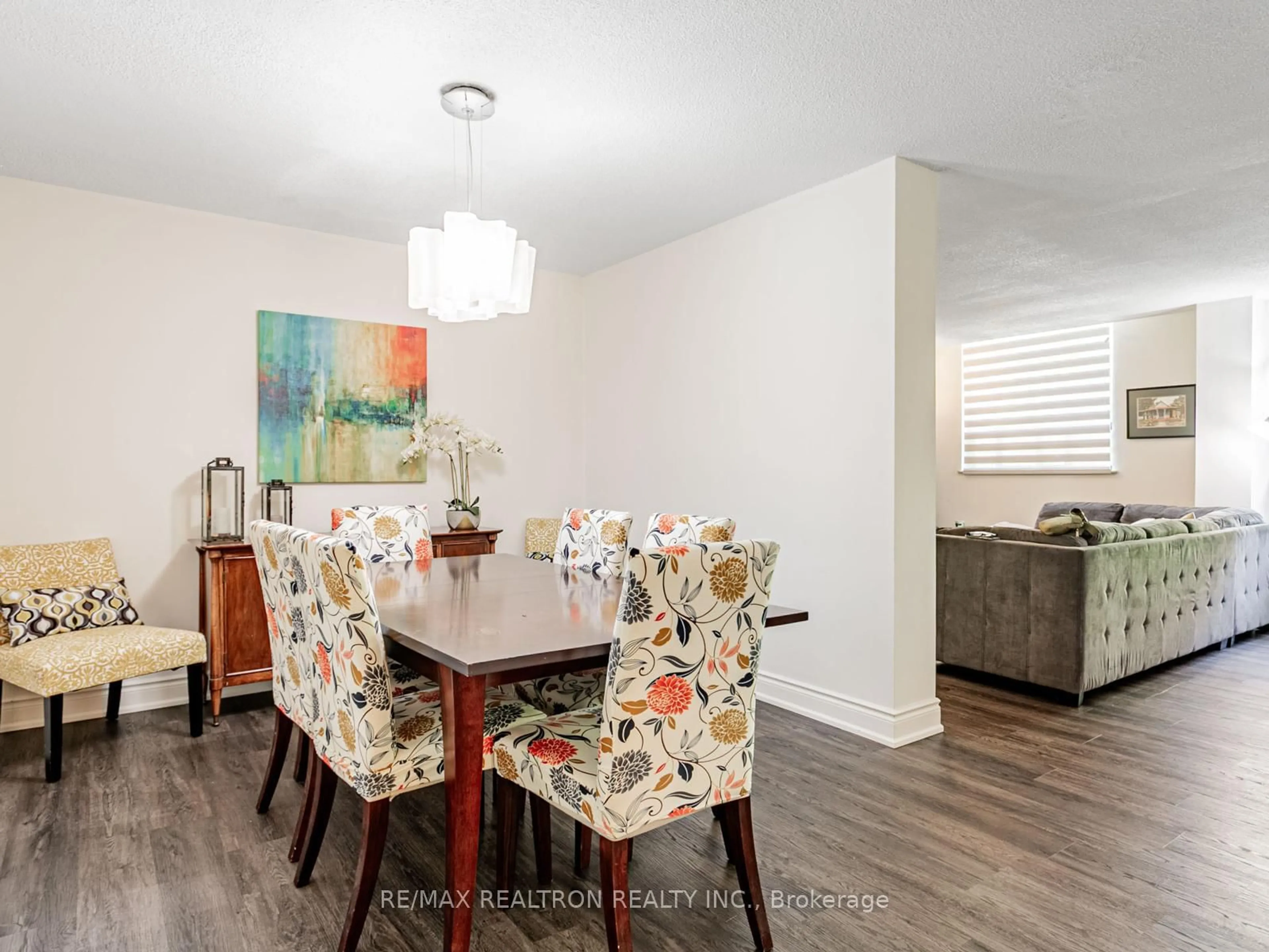Dining room, wood/laminate floor for 22 Shallmar Blvd #108, Toronto Ontario M5N 2Z8