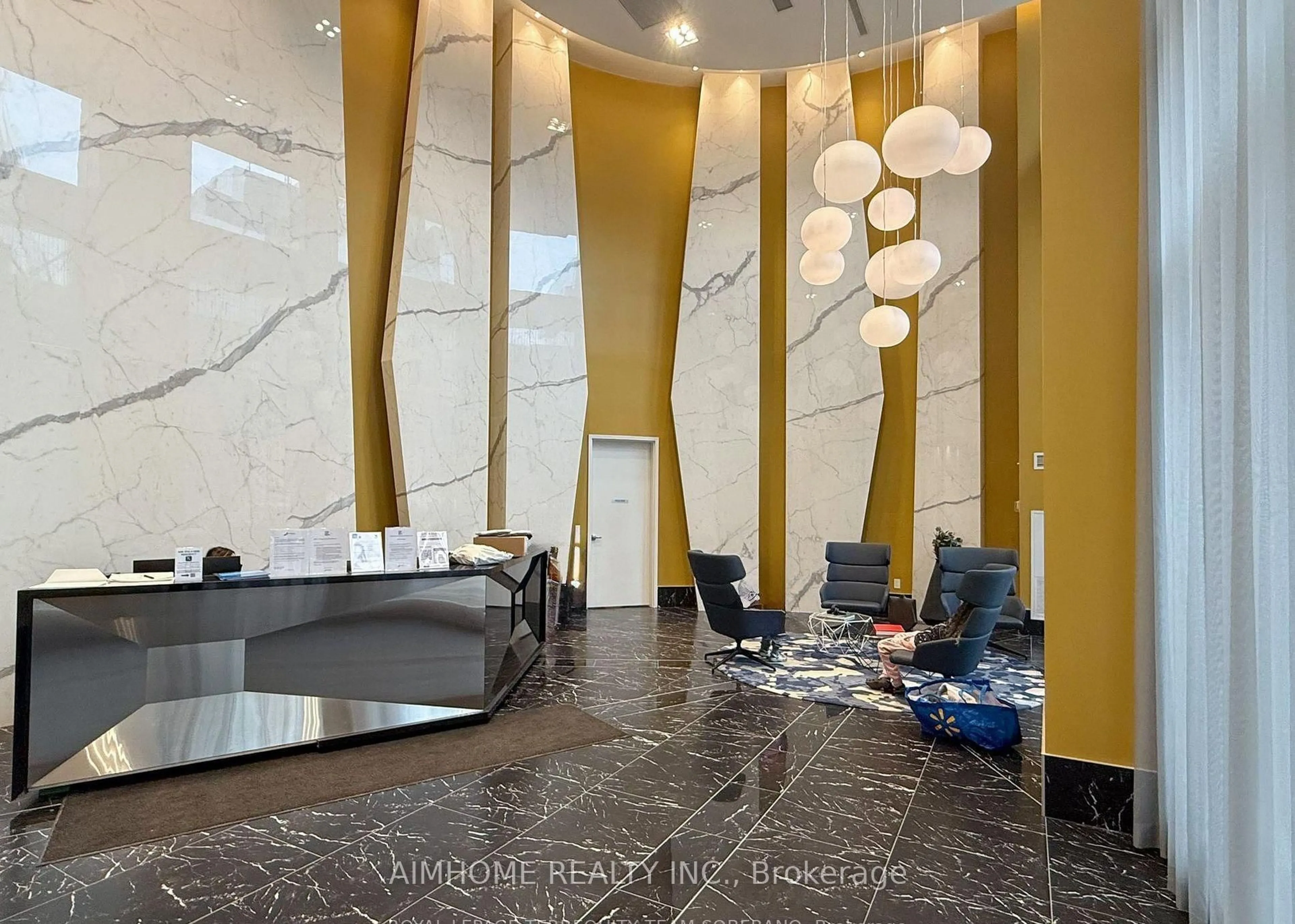 Lobby for 70 Princess St #2116, Toronto Ontario M5A 0X6