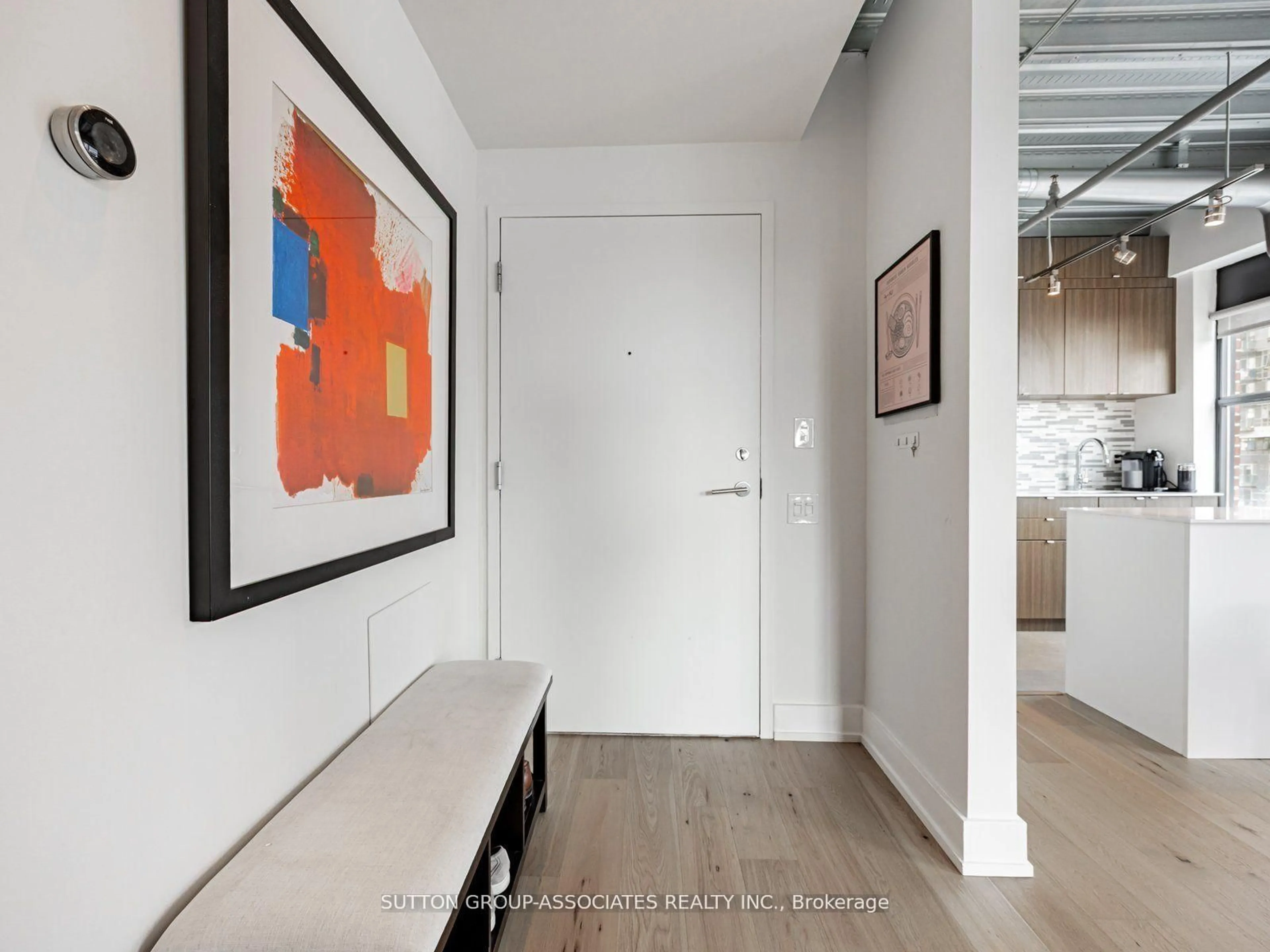 Indoor entryway for 736 Dundas St #Unit 507, Toronto Ontario M5A 2C5