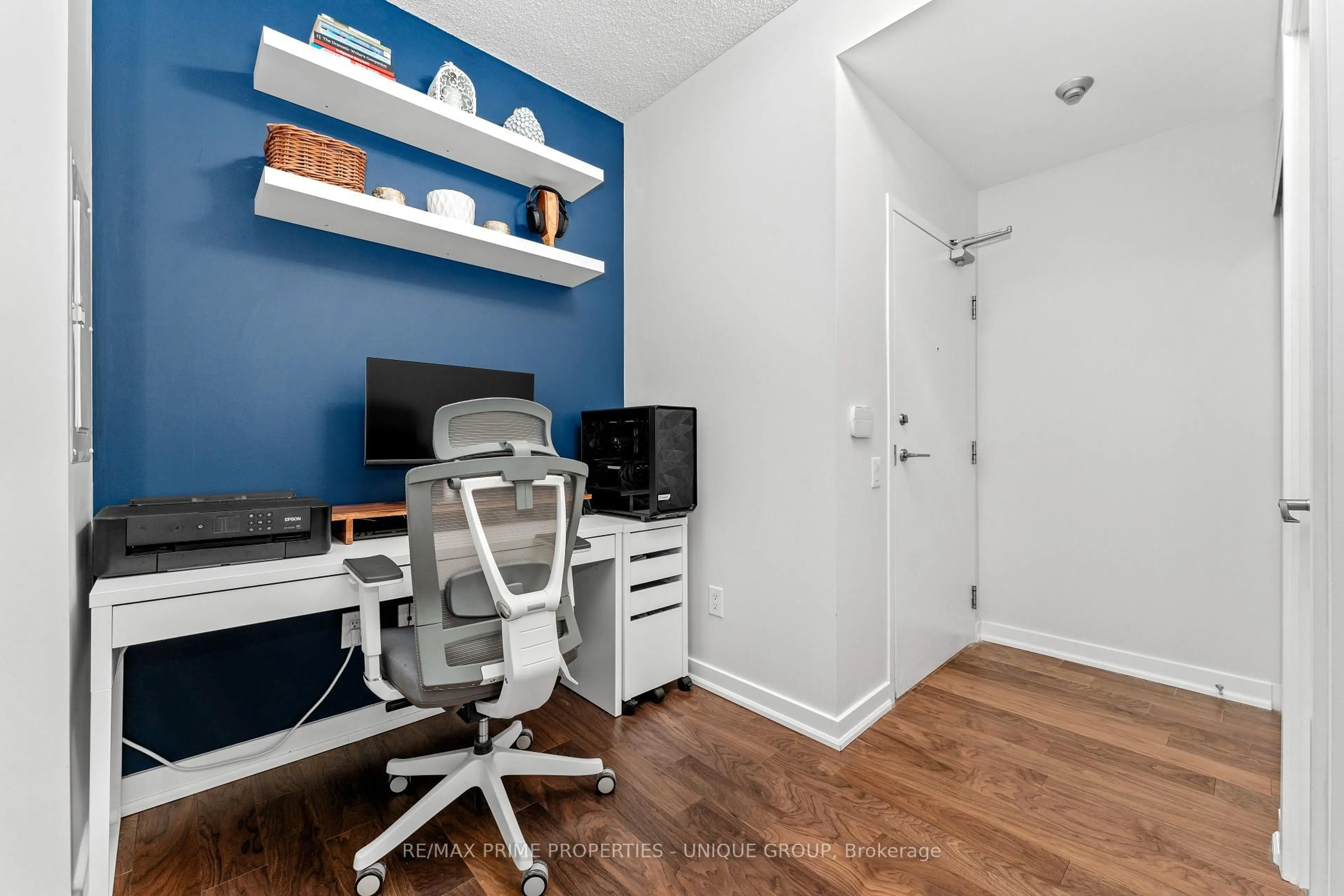 A pic of a room for 29 Singer Crt #2207, Toronto Ontario M2K 0B3