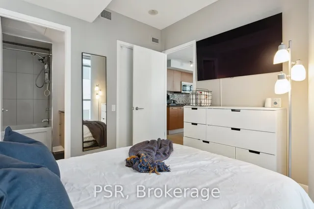 Additional property image - 375 King St Unit 1207
