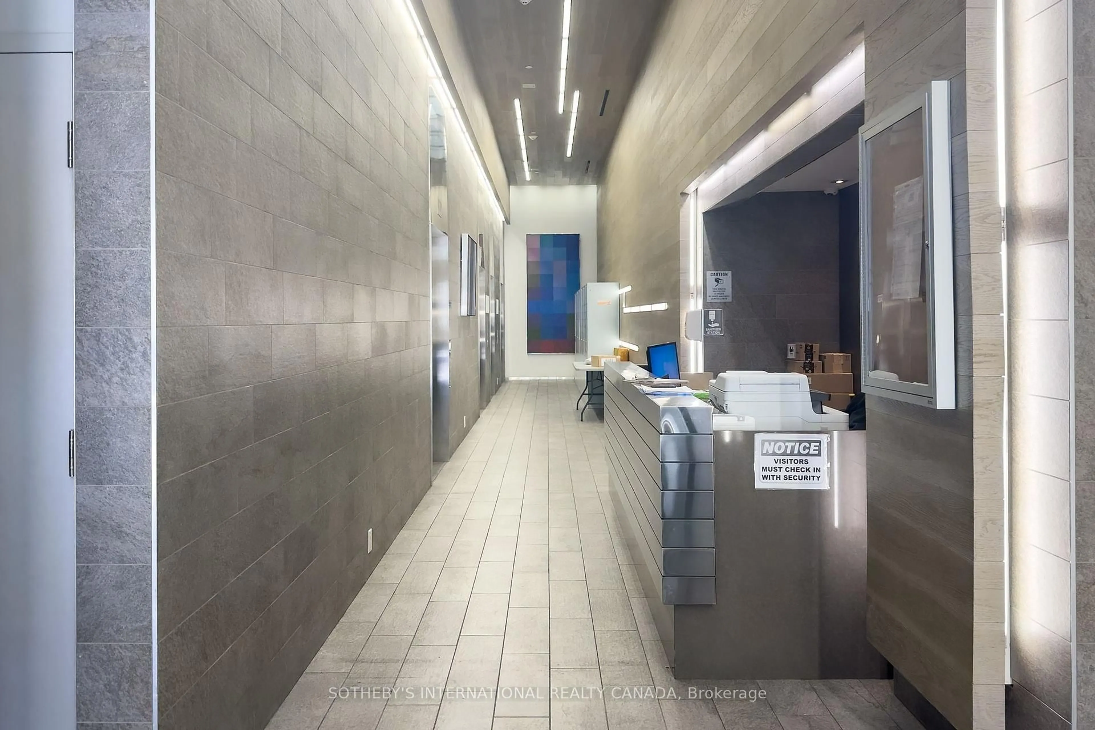 Indoor foyer for 101 Peter St #3407, Toronto Ontario M5V 0G6
