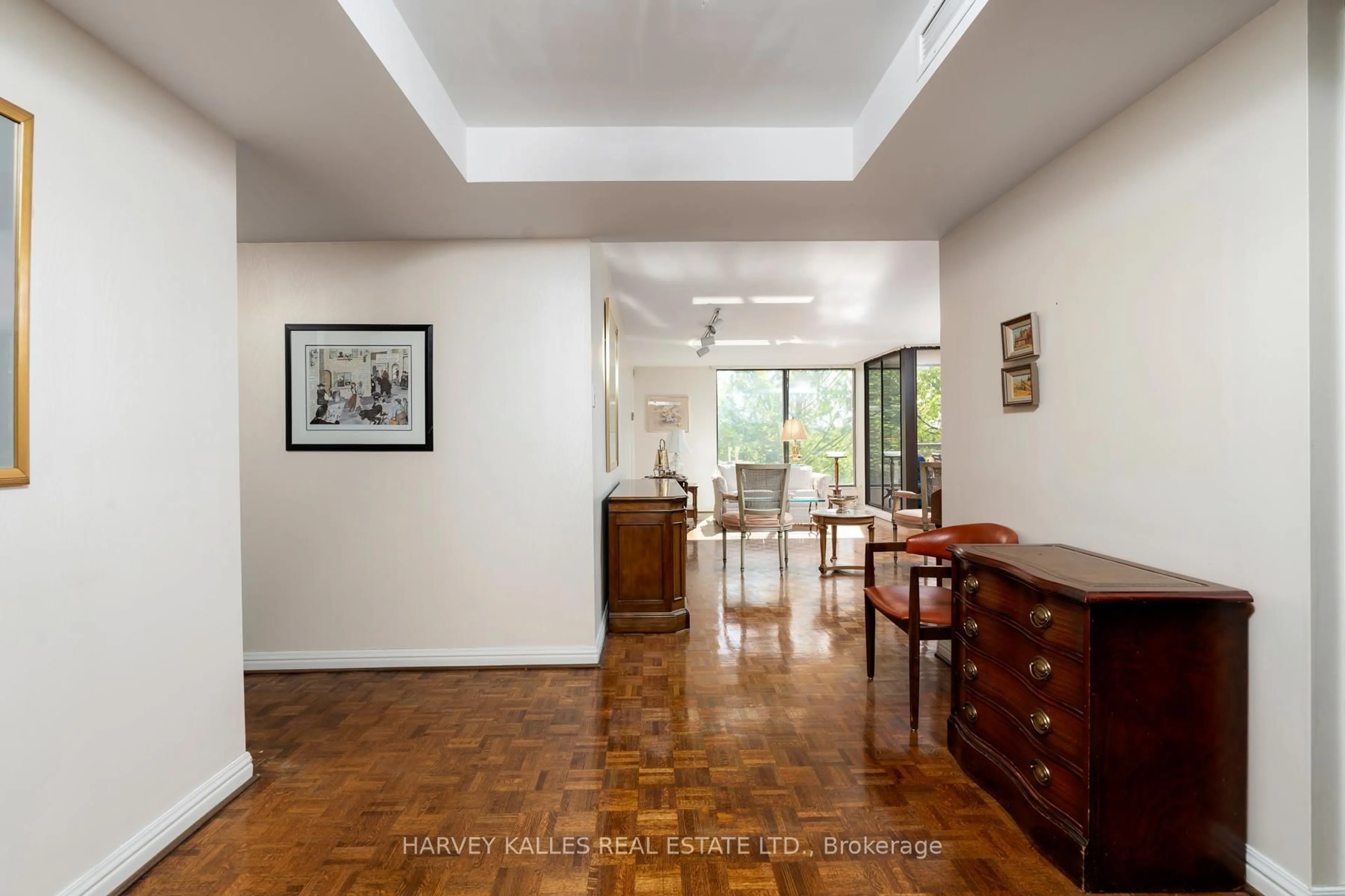 Indoor foyer for 3900 Yonge St #405, Toronto Ontario M4N 3N6