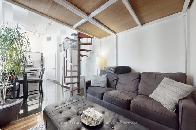 Additional property image - 73 Richmond St Unit 201