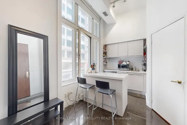 Additional property image - 73 Richmond St Unit 201