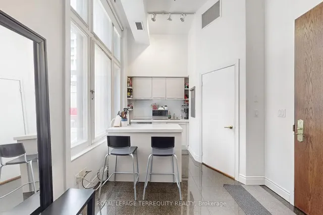 Additional property image - 73 Richmond St Unit 201