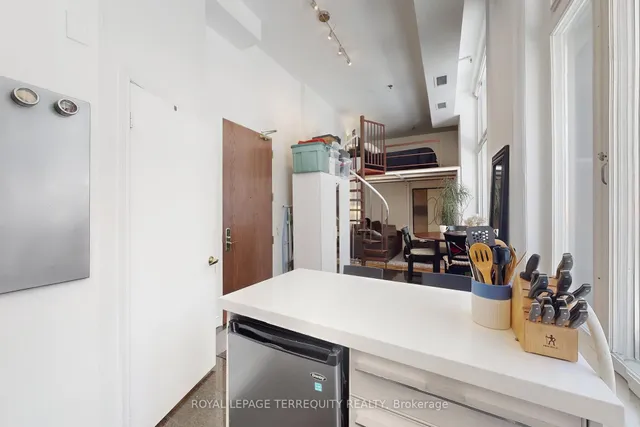 Additional property image - 73 Richmond St Unit 201