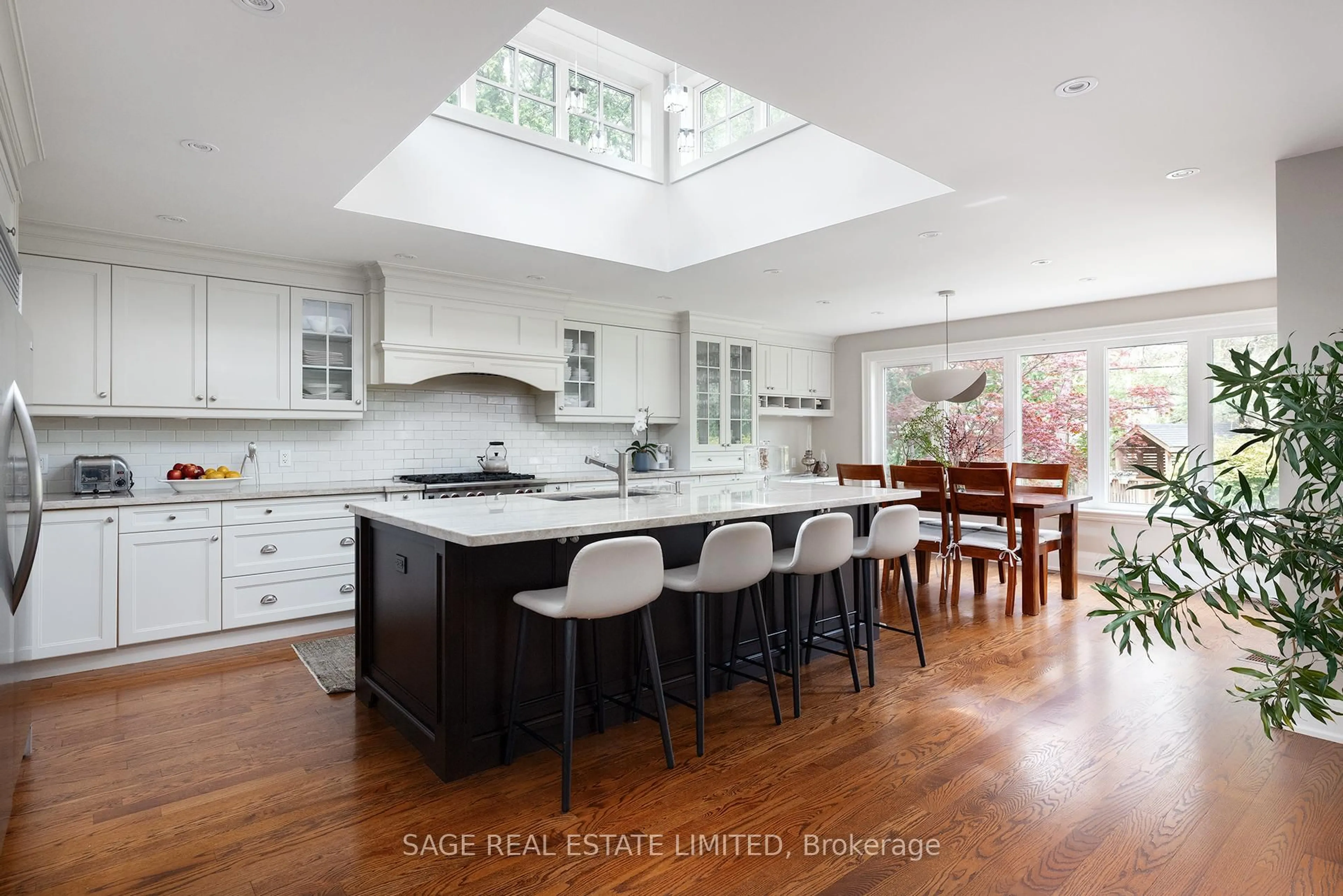Contemporary kitchen, ceramic/tile floor for 9 Canfield Pl, Toronto Ontario M3B 2V5