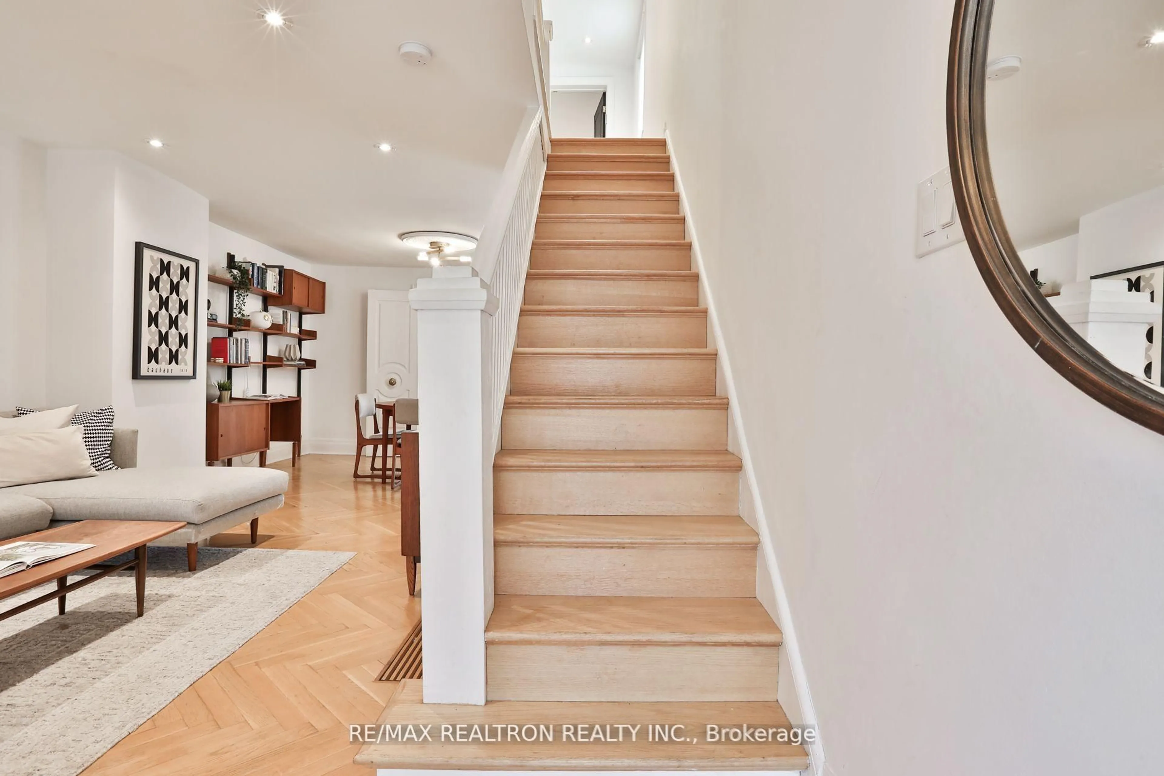 Unknown for 337 Winona Dr, Toronto Ontario M6C 3T2