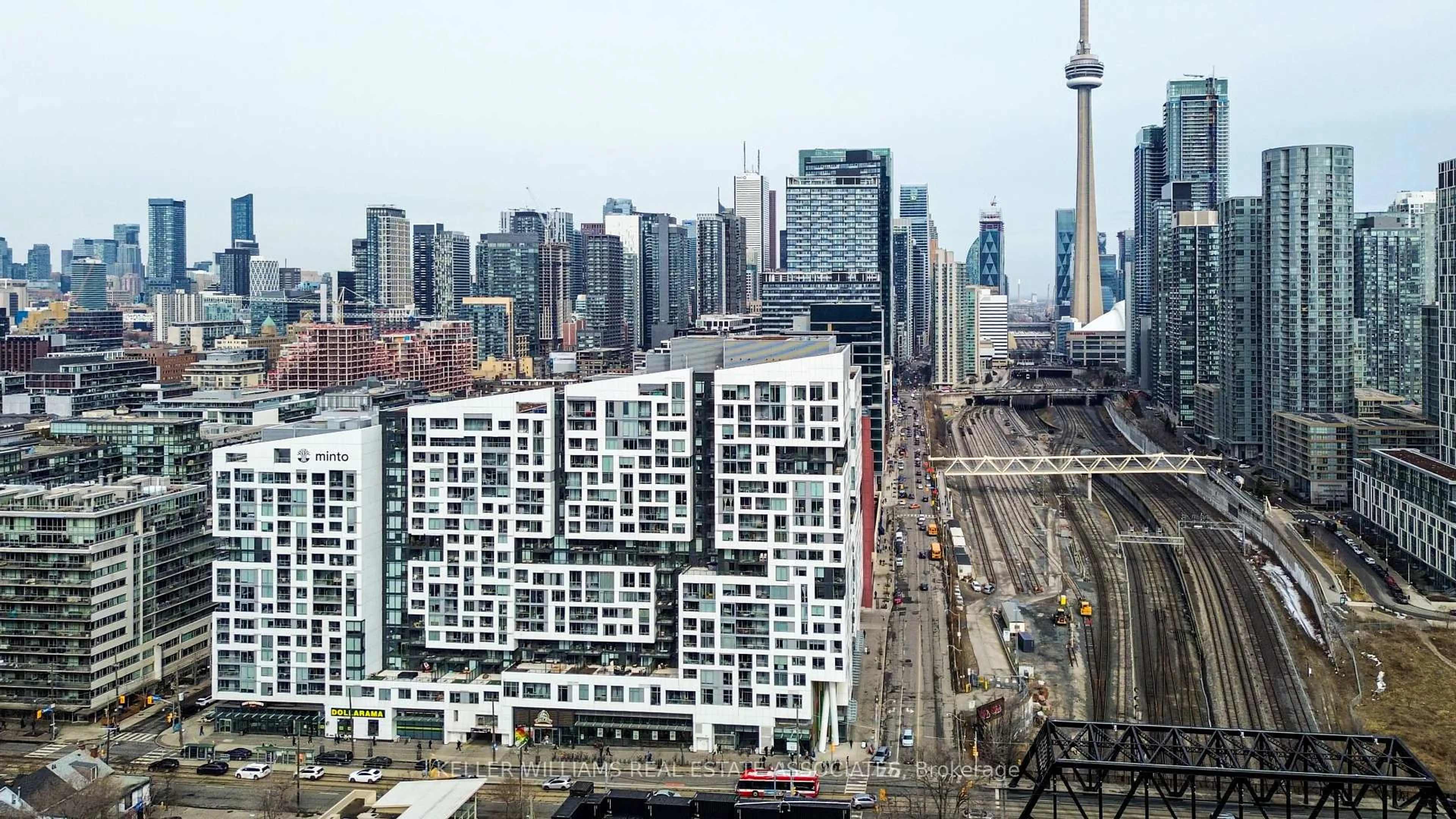 Unknown for 576 Front St #402, Toronto Ontario M5V 1C1