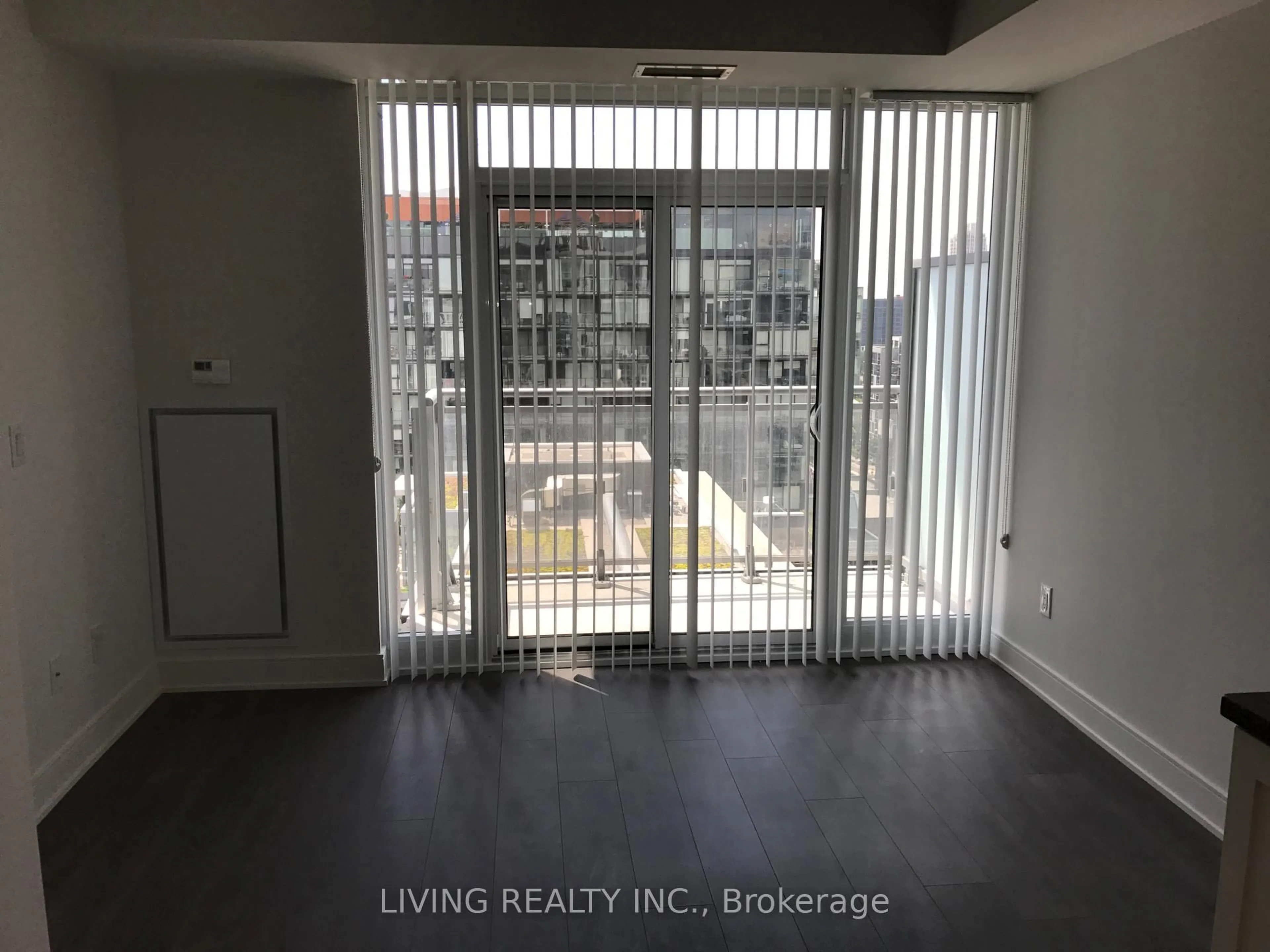 A pic of a room for 525 Adelaide St #1826, Toronto Ontario M5V 0N7