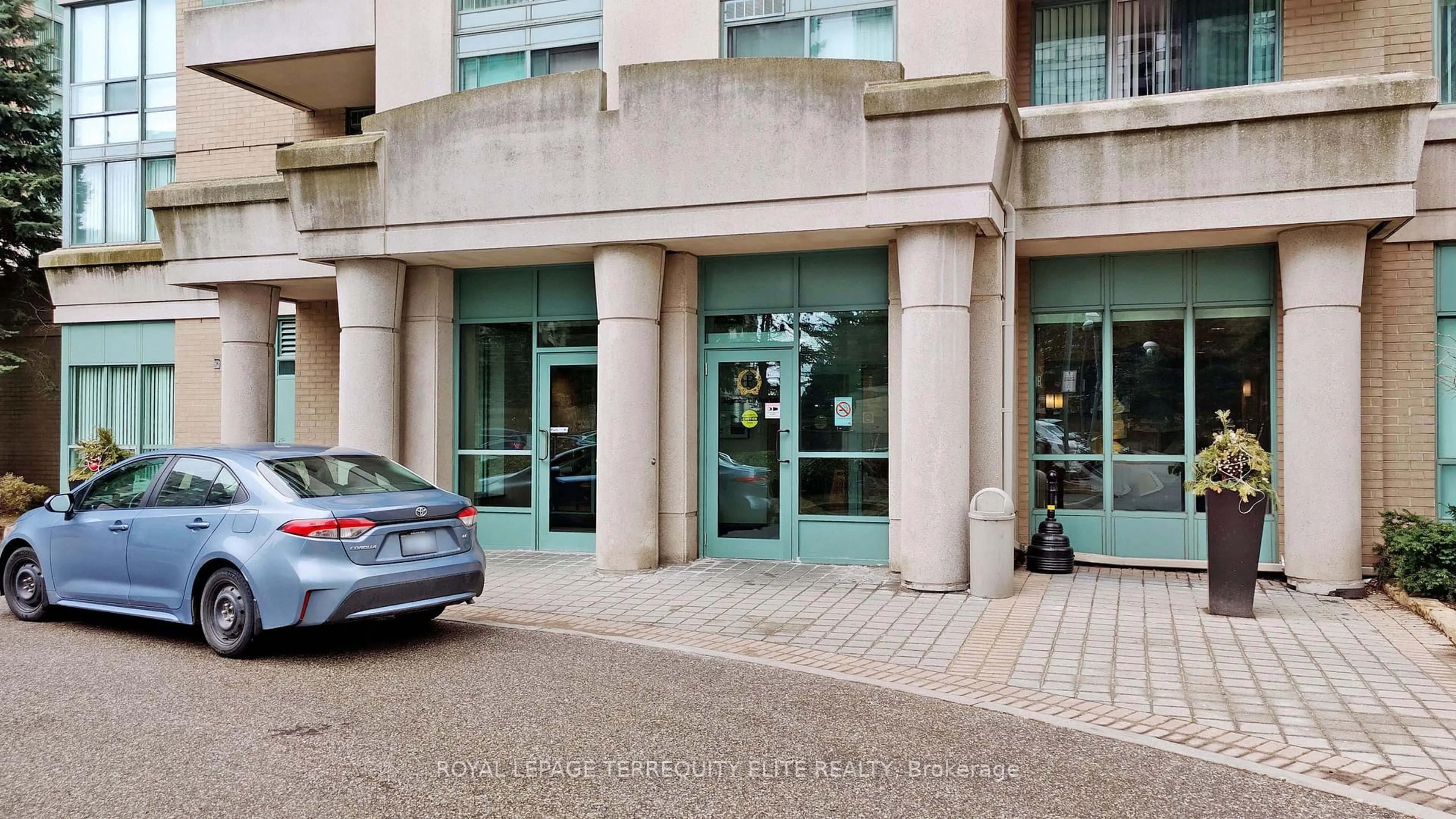 Unknown for 3 Pemberton Ave #2308, Toronto Ontario M2M 4M1