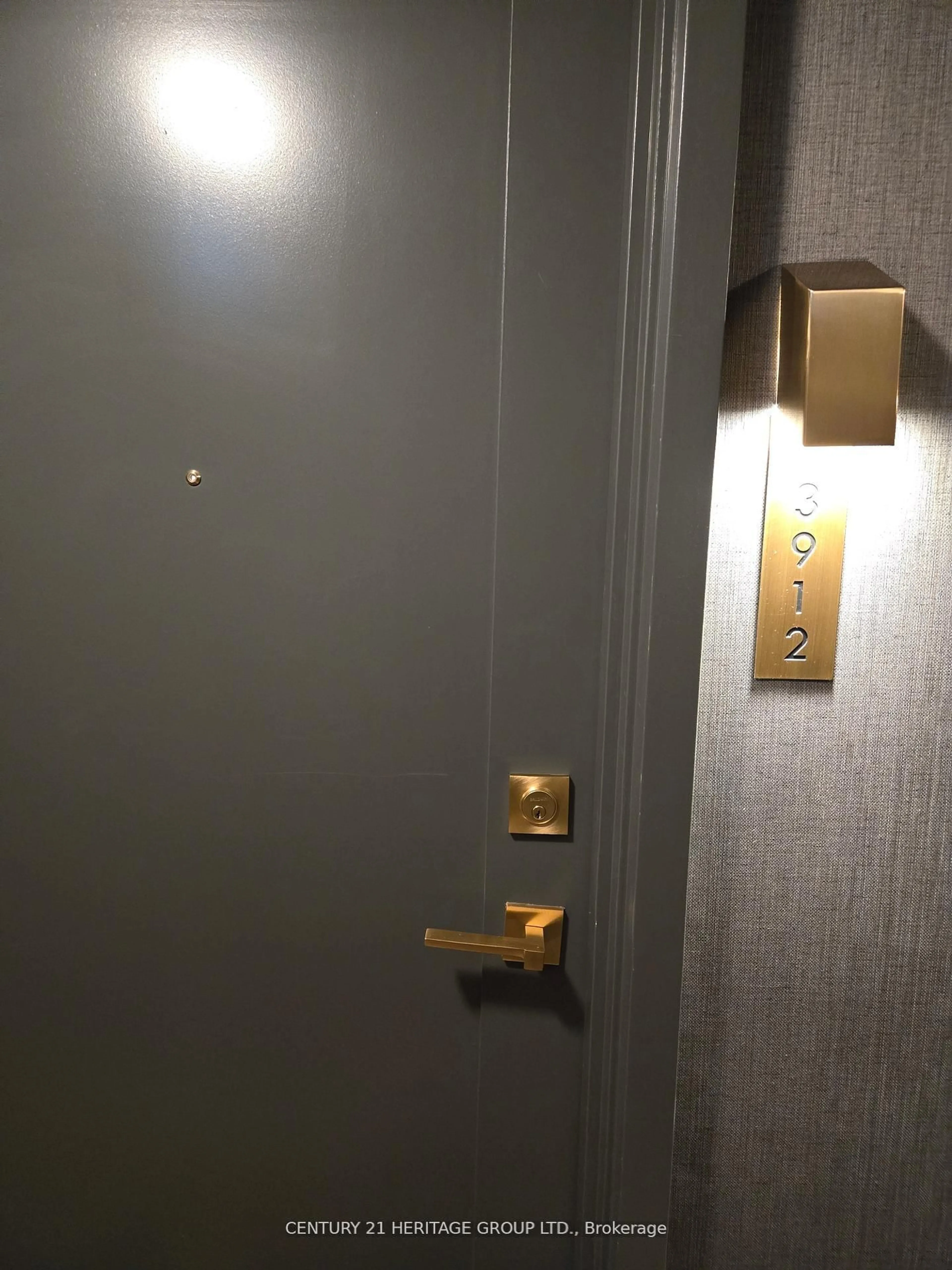 A pic of a room for 50 Charles St #3912, Toronto Ontario M4Y 1T1