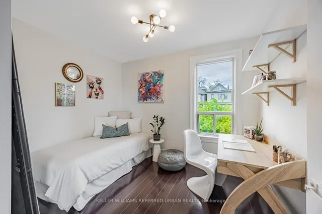 Additional property image - 257 Montrose Ave