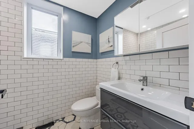 Additional property image - 257 Montrose Ave