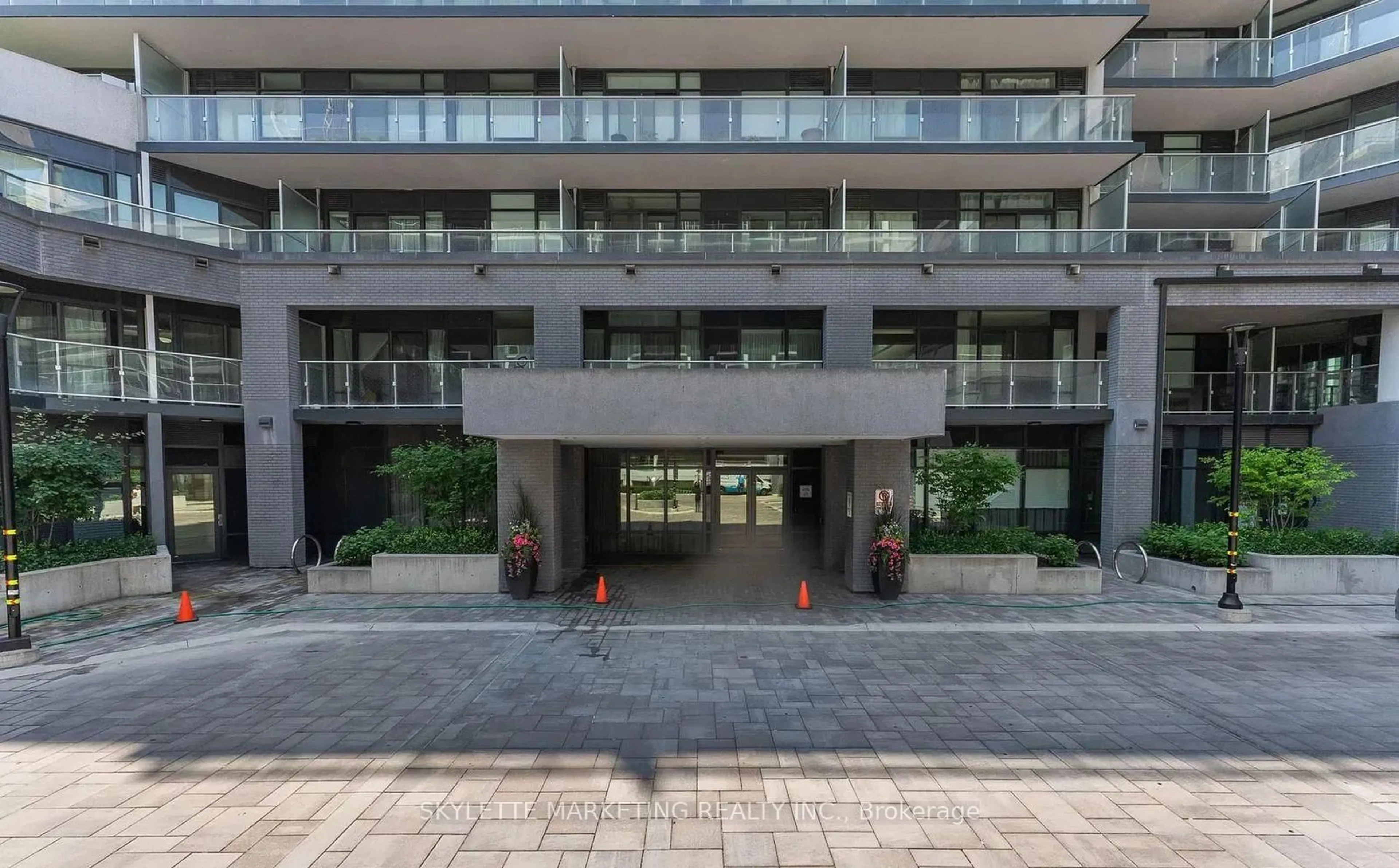 Unknown for 621 Sheppard Ave #617, Toronto Ontario M2K 0G4