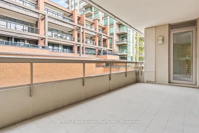 Additional property image - 68 Yorkville Ave Unit 304