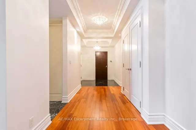 Additional property image - 68 Yorkville Ave Unit 304