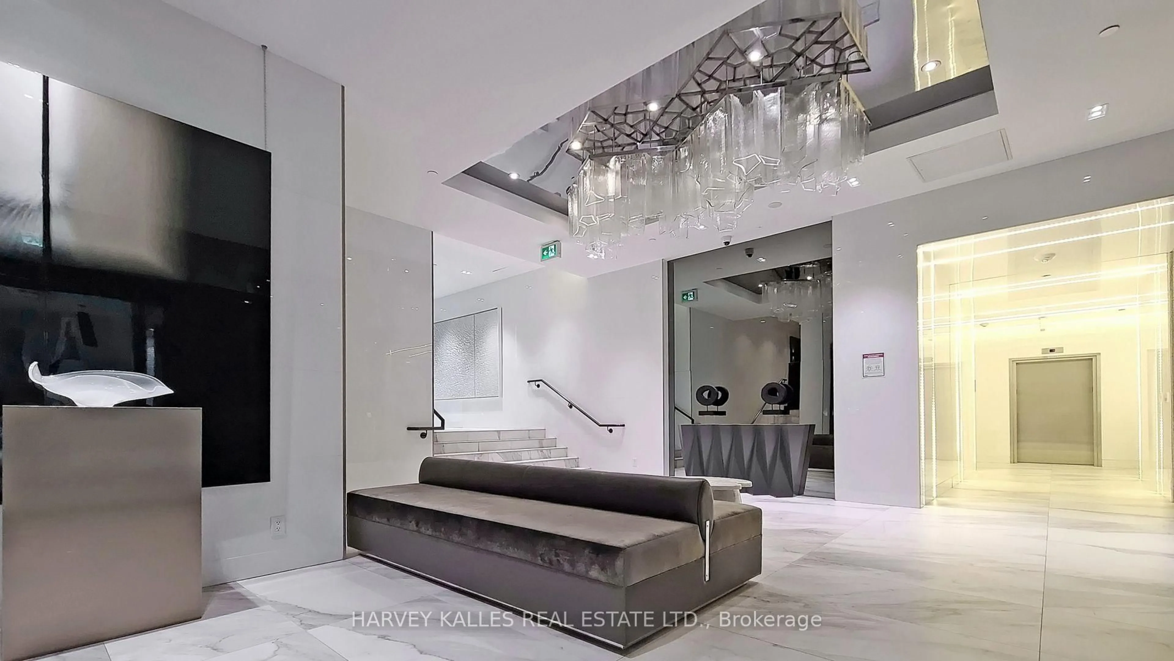Indoor foyer for 6 Parkwood Ave #603, Toronto Ontario M4V 0A3