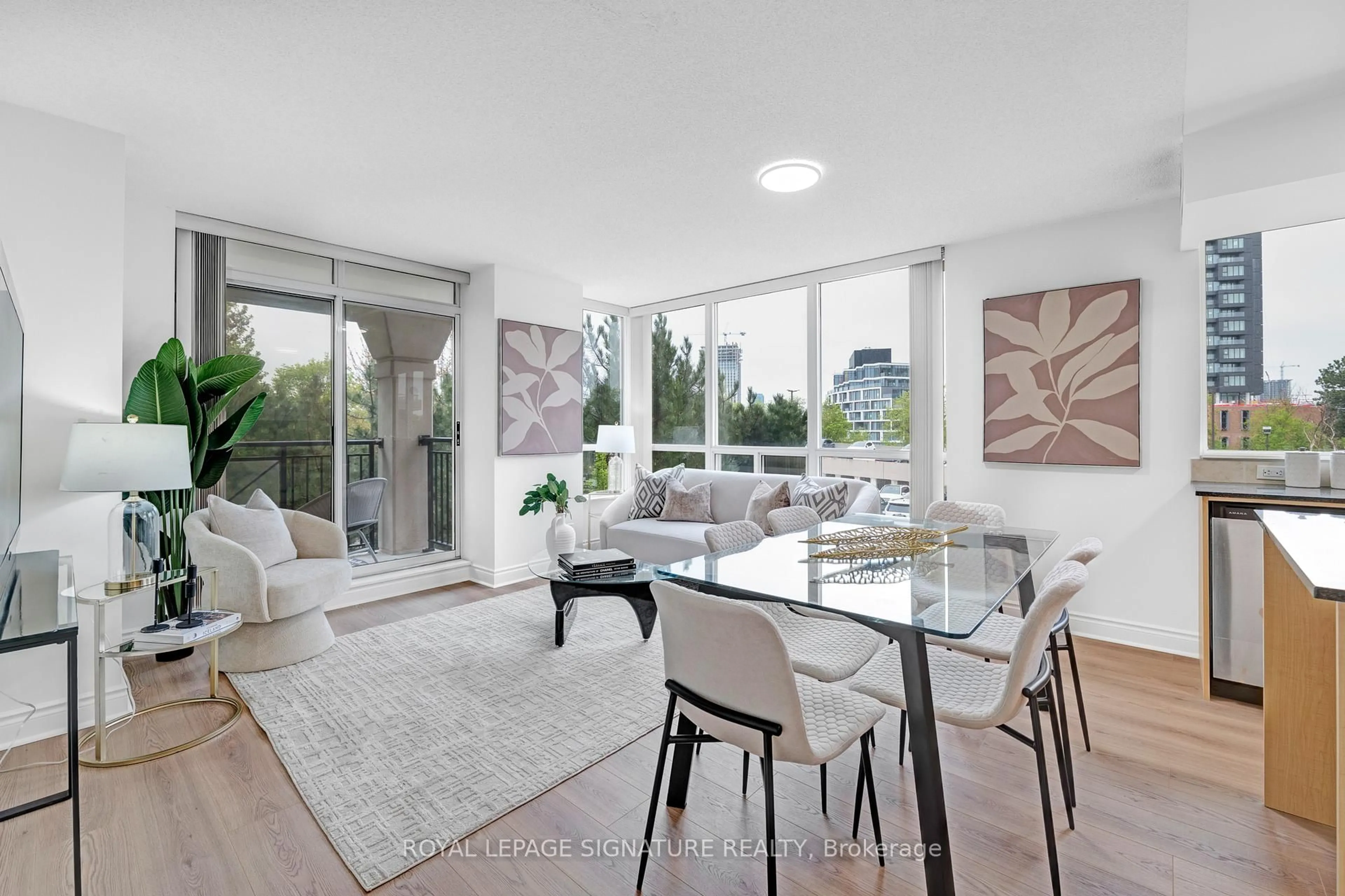 Unknown for 1103 Leslie St #308, Toronto Ontario M3C 4G8