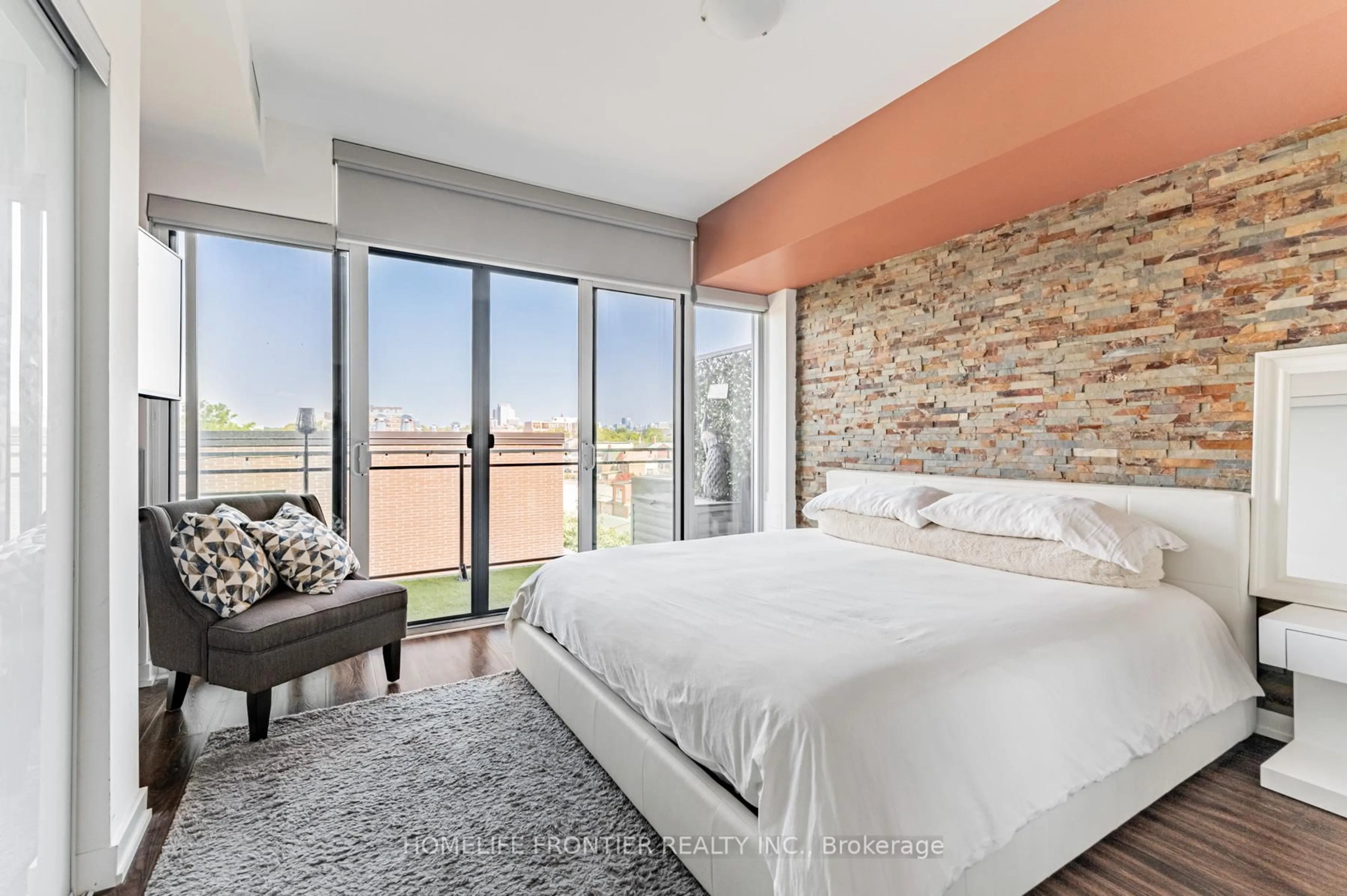 Bedroom with bed, unknown for 205 Manning Ave #415, Toronto Ontario M6J 0E2