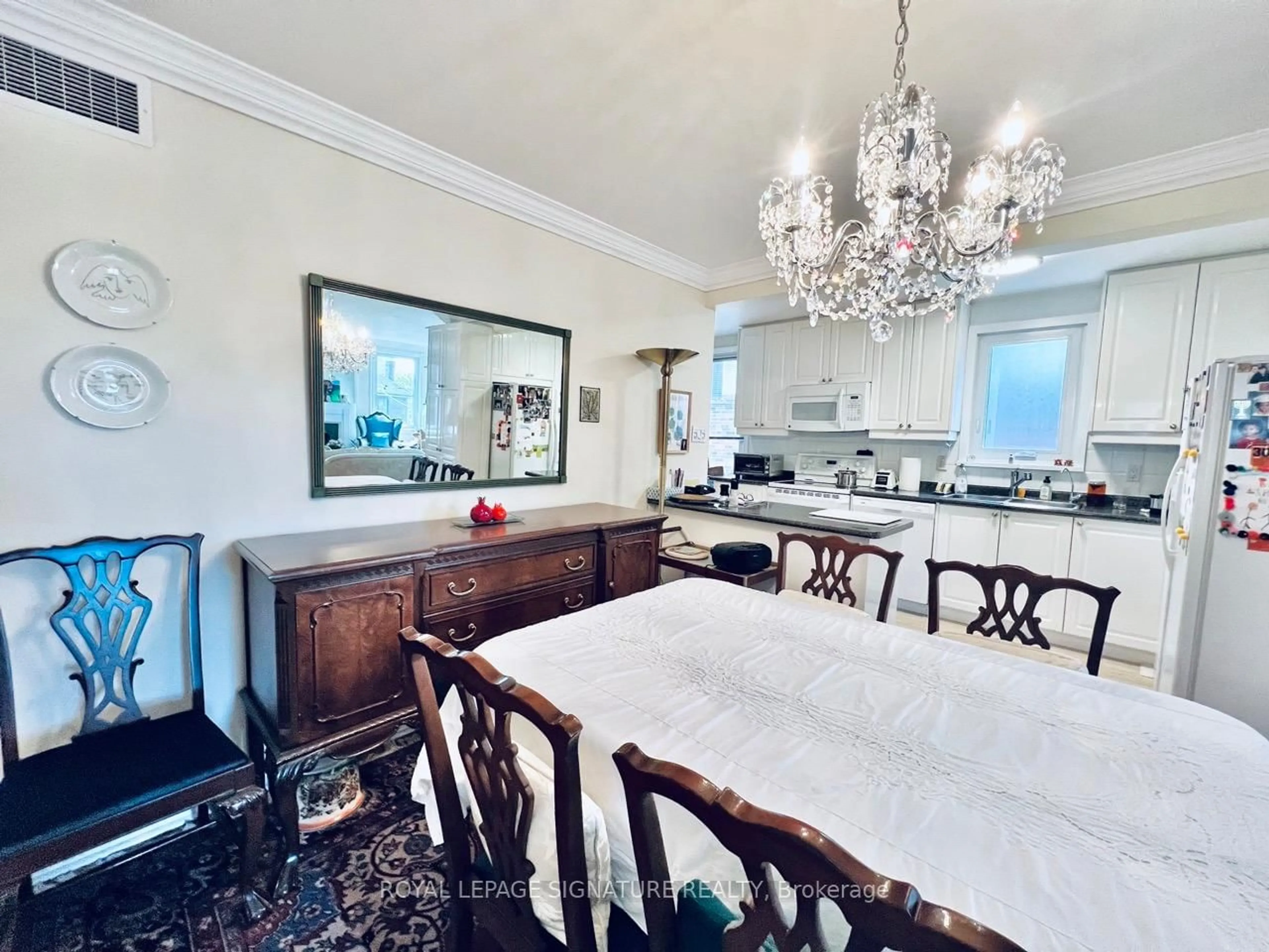 Dining room, unknown for 24 College View Ave, Toronto Ontario M5P 1J4