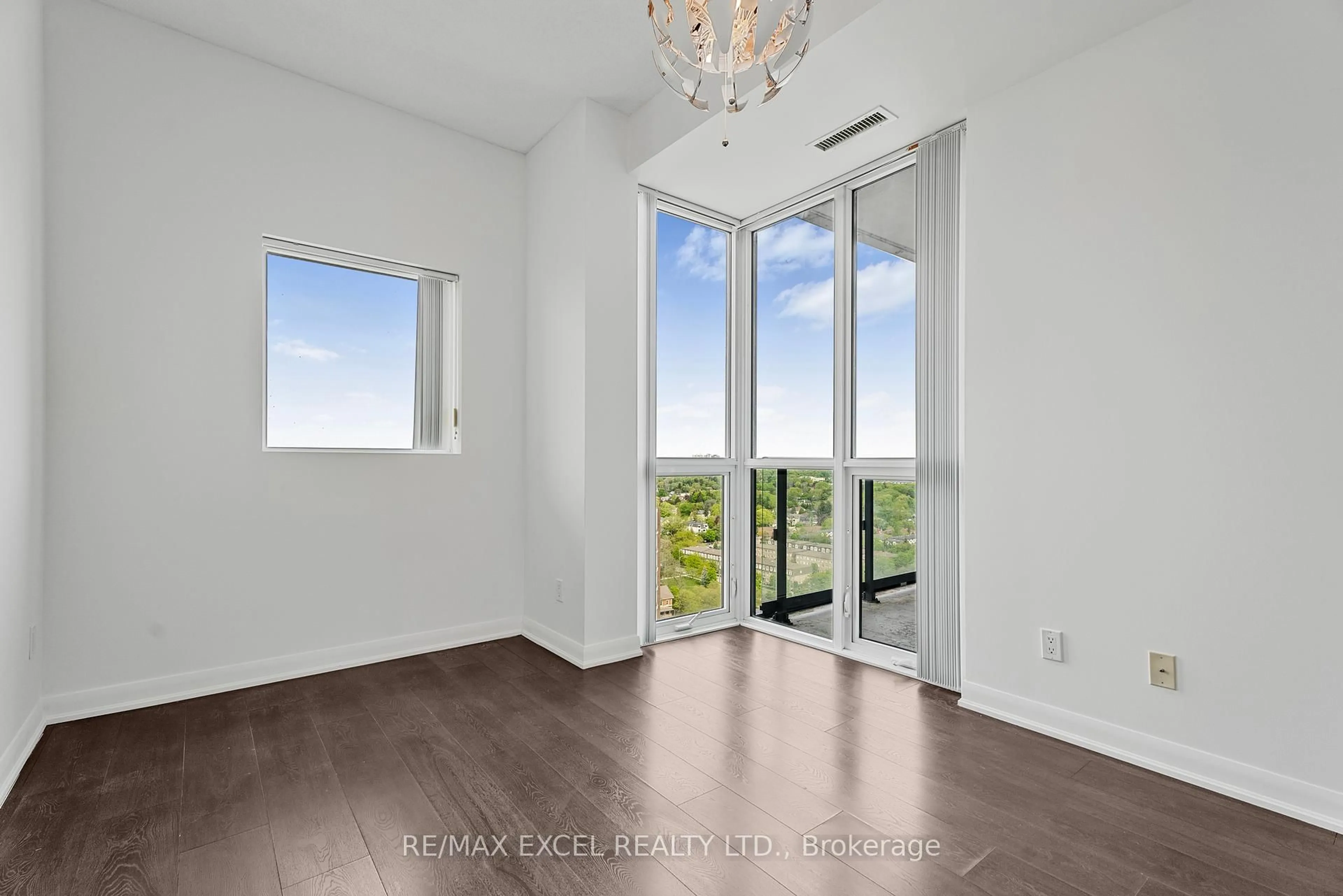 A pic of a room for 5162 Yonge St #2501, Toronto Ontario M2N 0E9