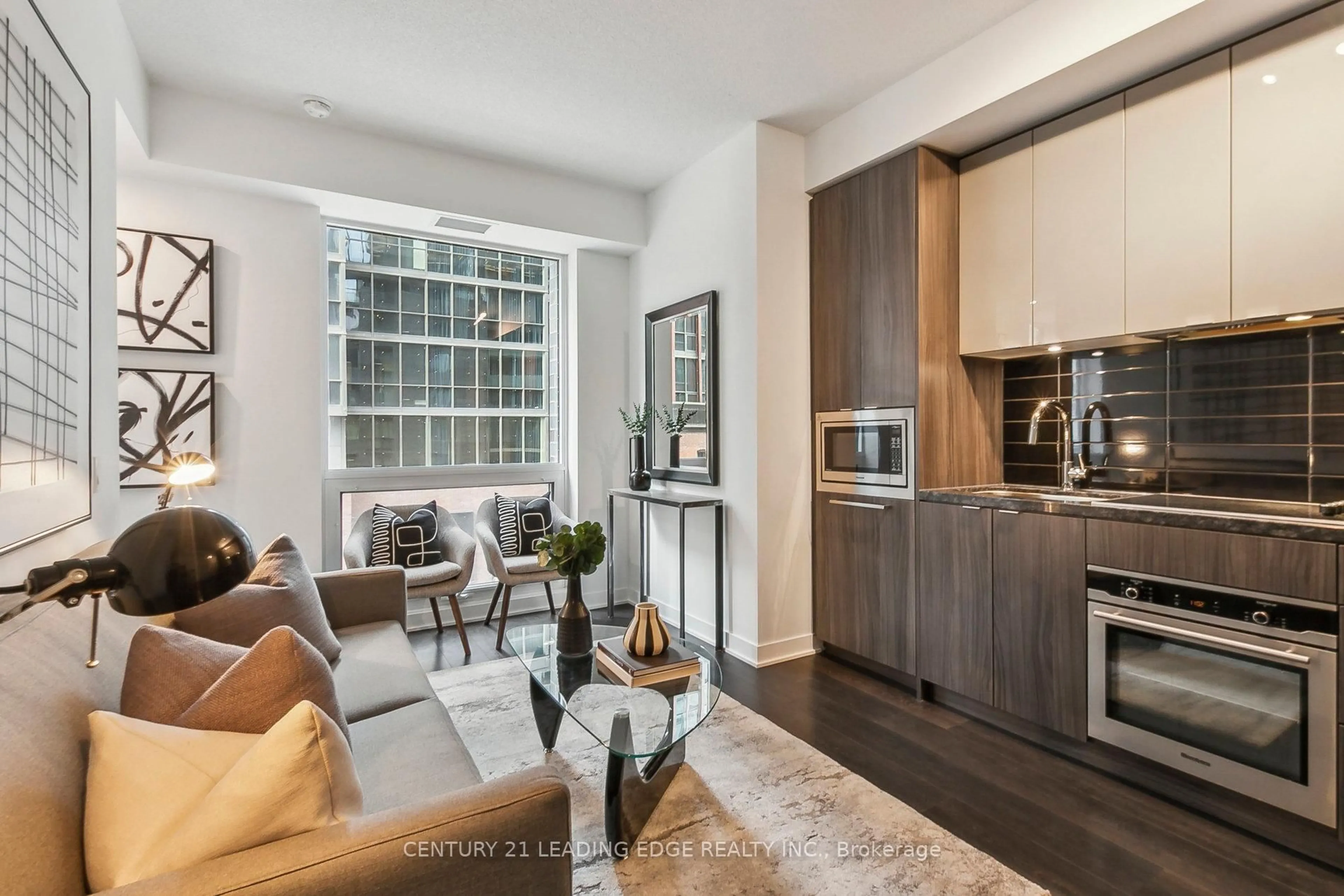Unknown for 115 Blue Jays Way #519, Toronto Ontario M5V 0N4