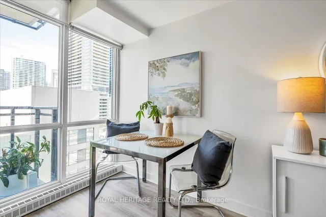 Additional property image - 11 Brunel Crt Unit 1105