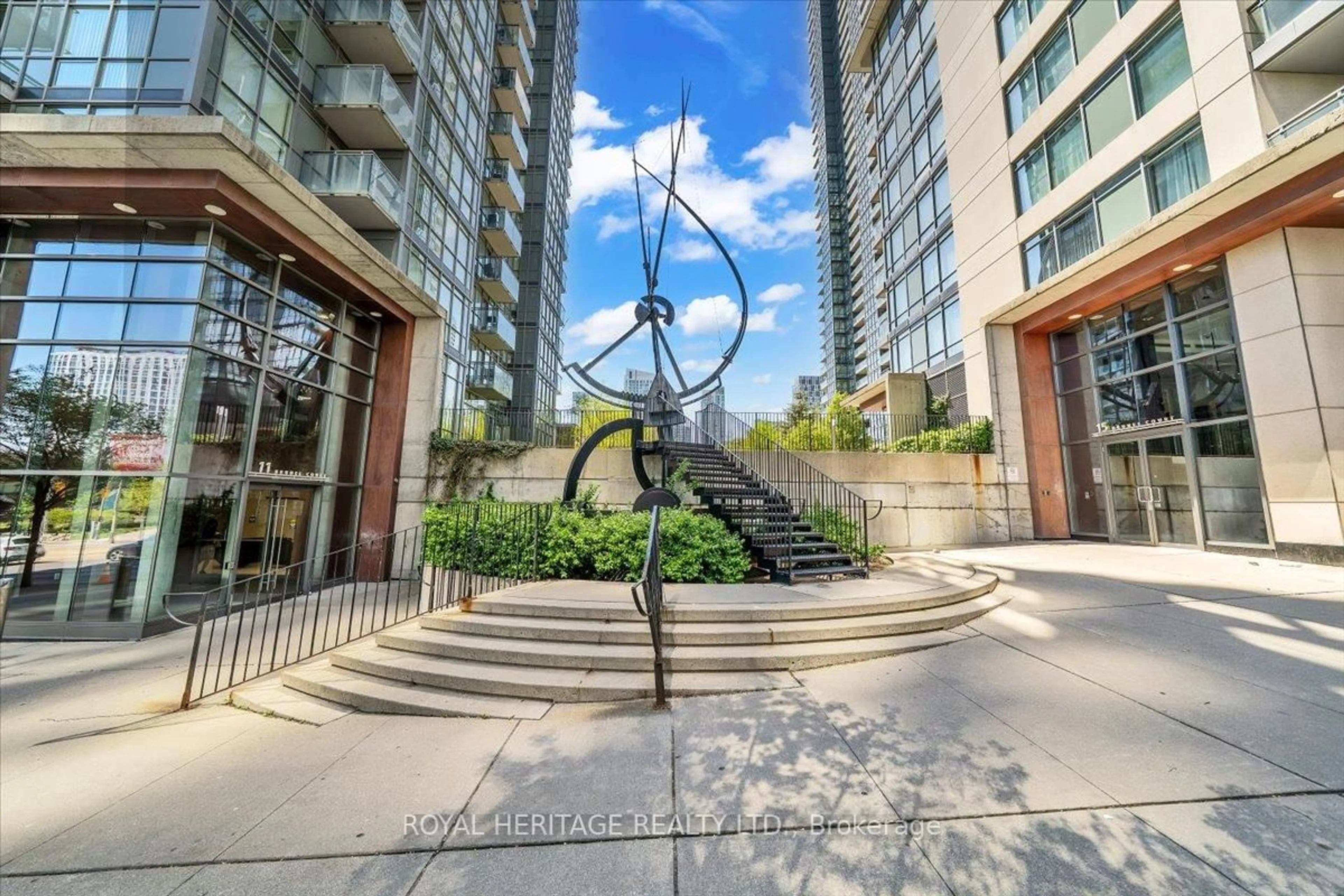 Indoor foyer for 11 Brunel Crt #1105, Toronto Ontario M5V 3Y3