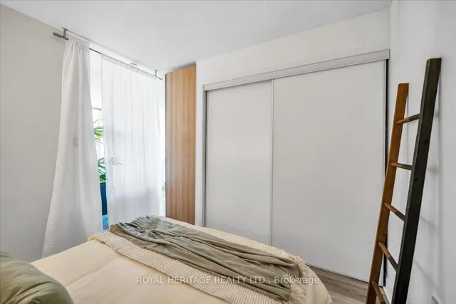 Additional property image - 11 Brunel Crt Unit 1105