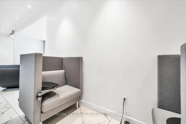 Additional property image - 11 Brunel Crt Unit 1105
