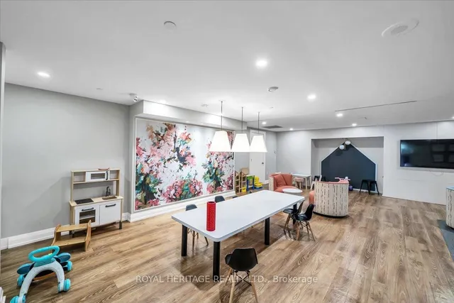 Additional property image - 11 Brunel Crt Unit 1105