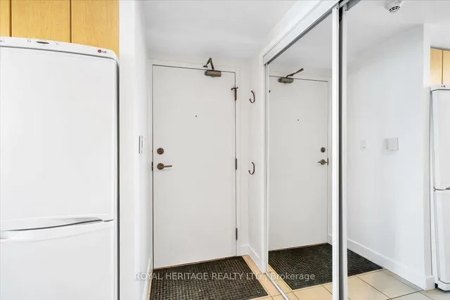 Additional property image - 11 Brunel Crt Unit 1105