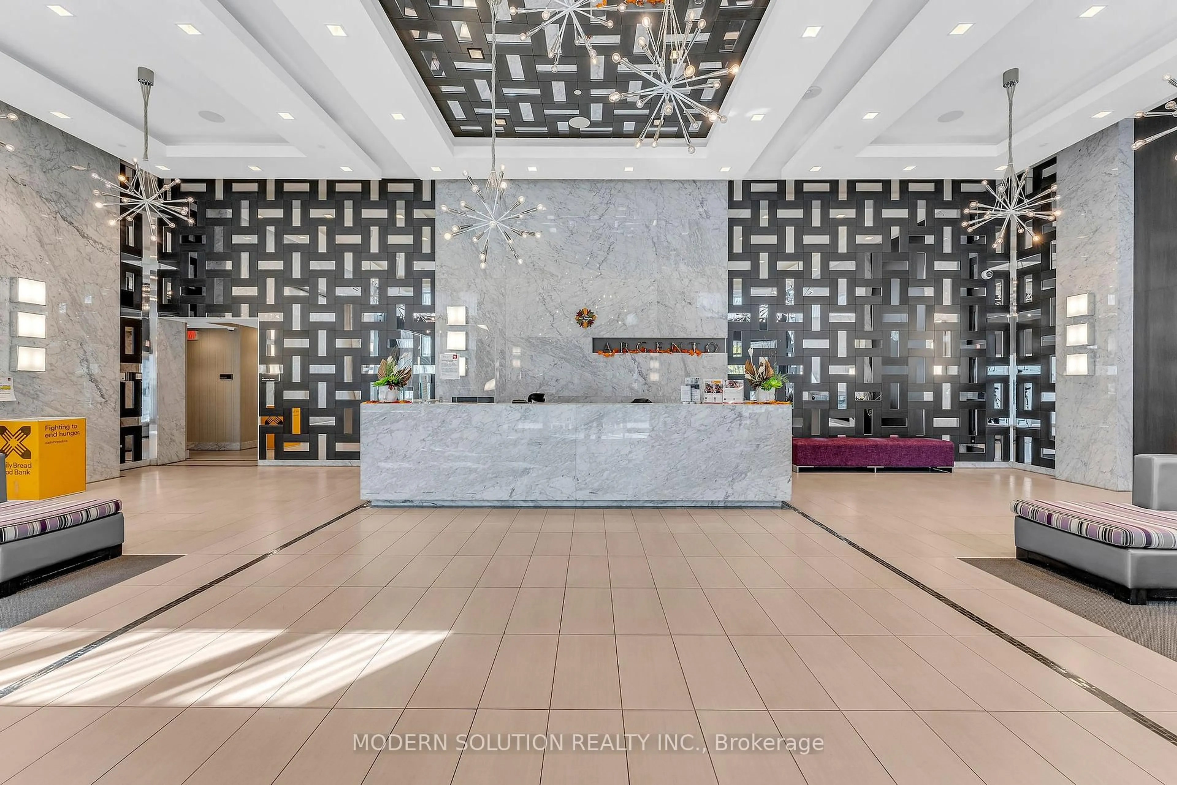 Lobby for 18 Graydon Hall Dr #210, Toronto Ontario M3A 0A4