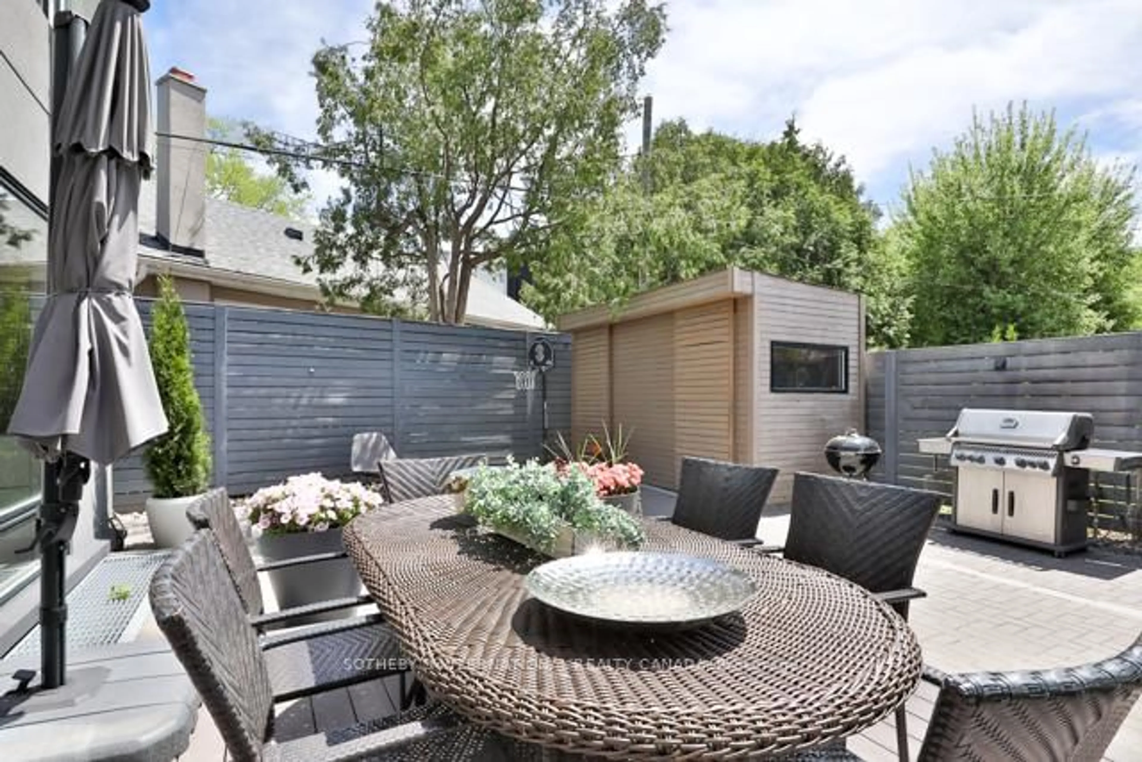 Patio, street for 31 Overton Cres, Toronto Ontario M3B 2V4