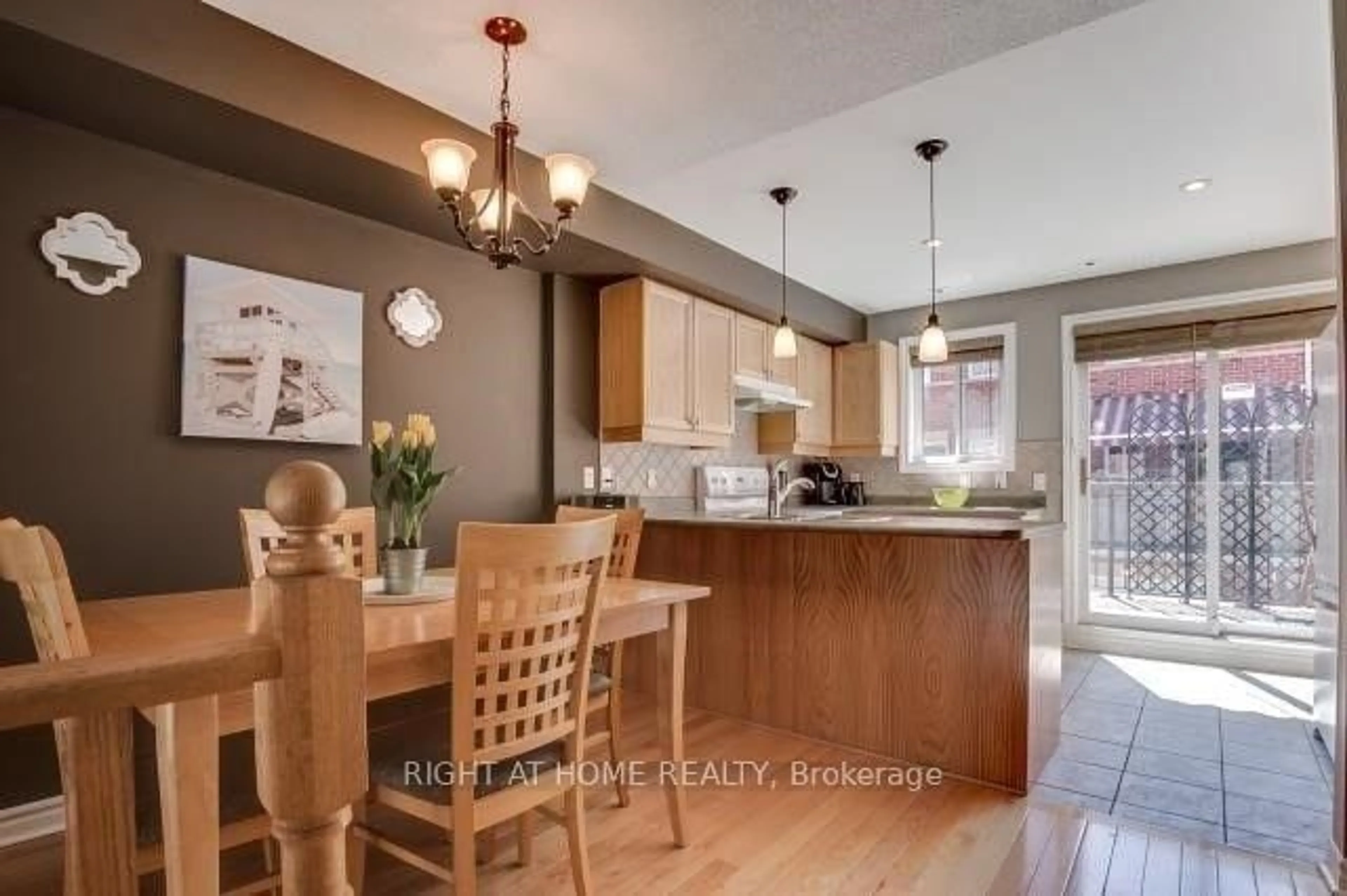 Open concept kitchen, wood/laminate floor for 246B Berkeley St, Toronto Ontario M5A 2X4