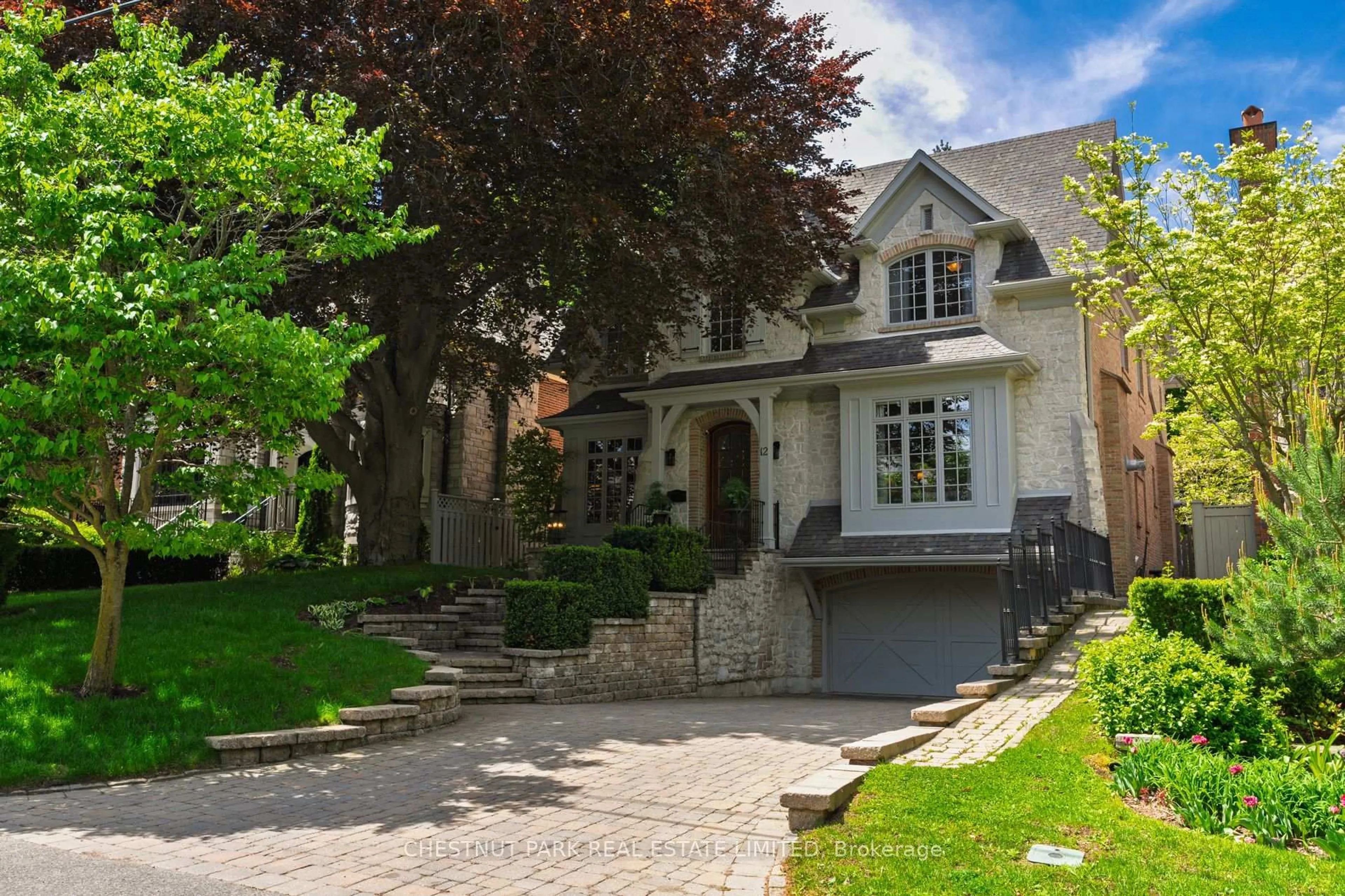 Patio, street for 12 Blyth Hill Rd, Toronto Ontario M4N 3L4