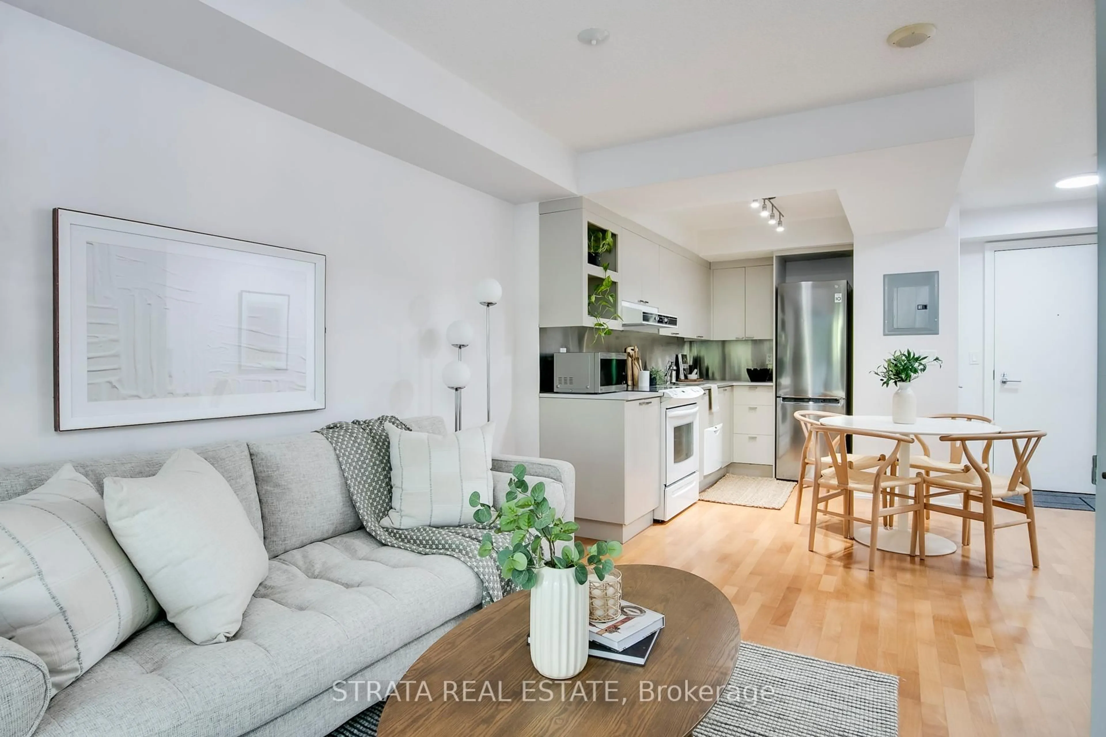 Open concept kitchen, unknown for 111 Elizabeth St #201, Toronto Ontario M5G 1P7