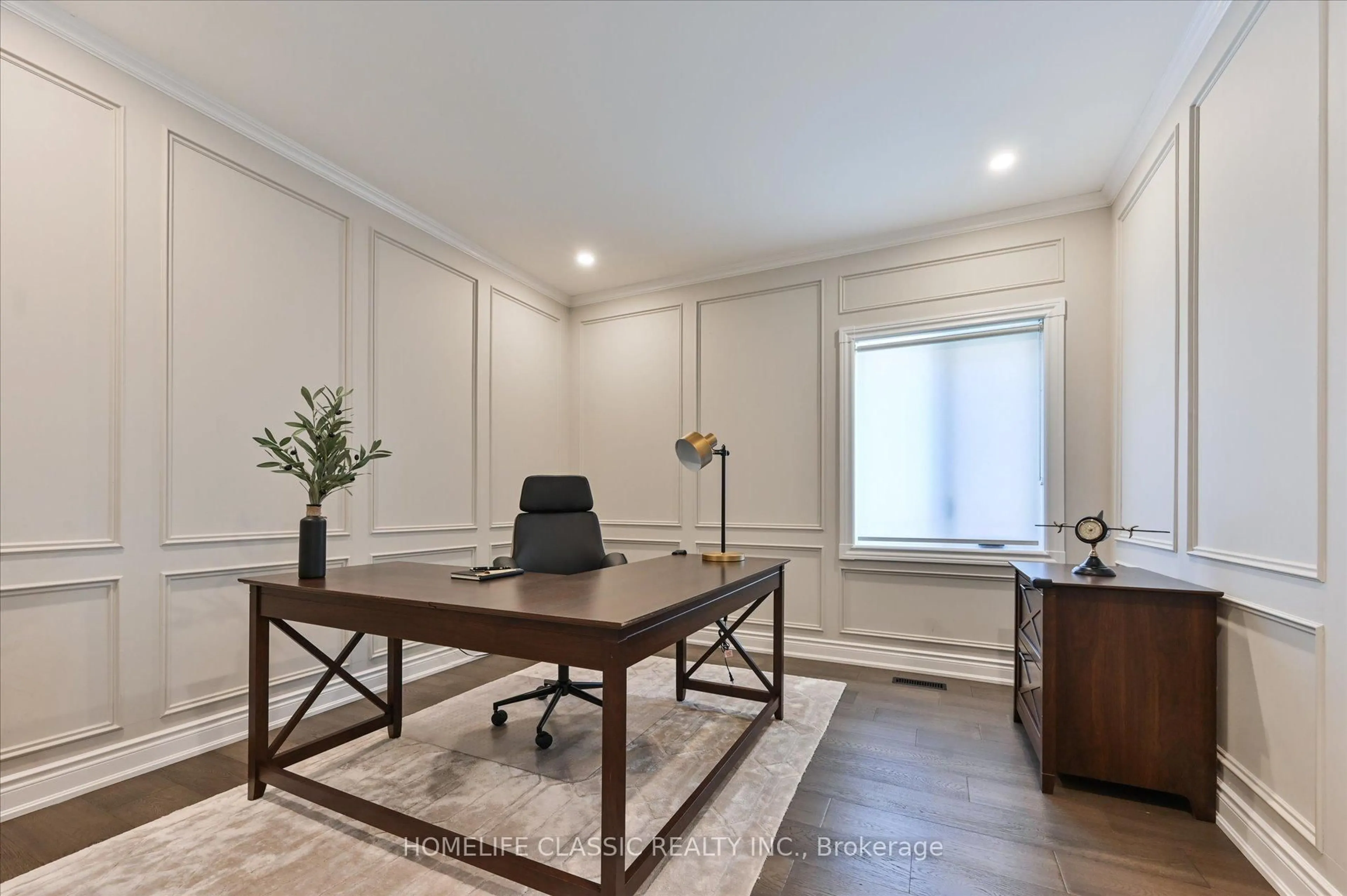 A pic of a room for 61 Hove St, Toronto Ontario M3H 6A5