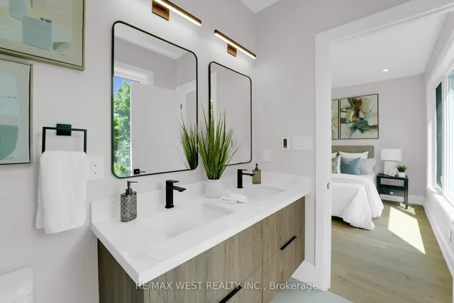 Additional property image - 207 Winnett Ave