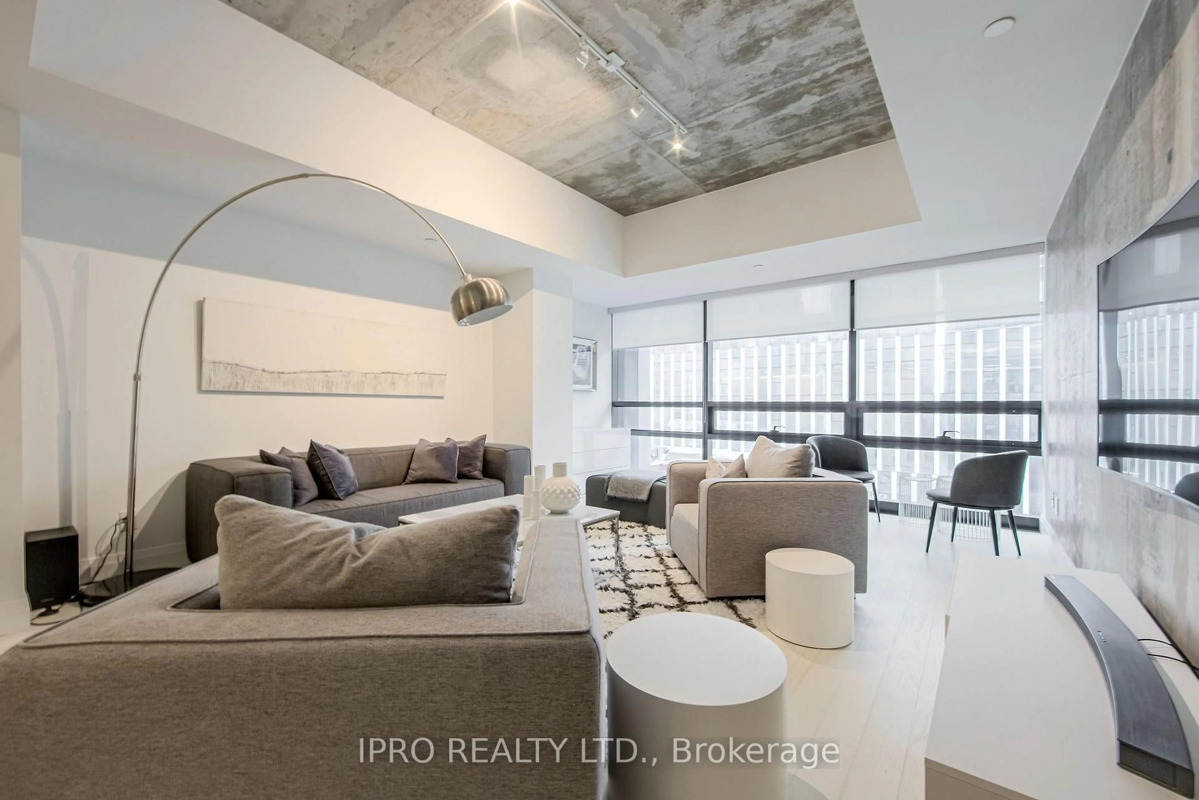 Unknown for 224 King St #501, Toronto Ontario M5V 1H8