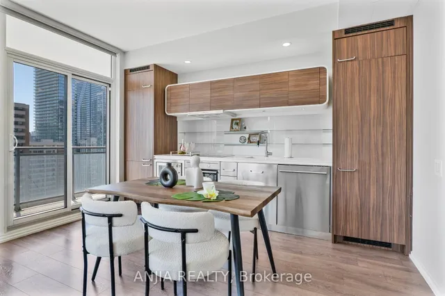 Additional image 14 of 45 CHARLES St Unit 2215