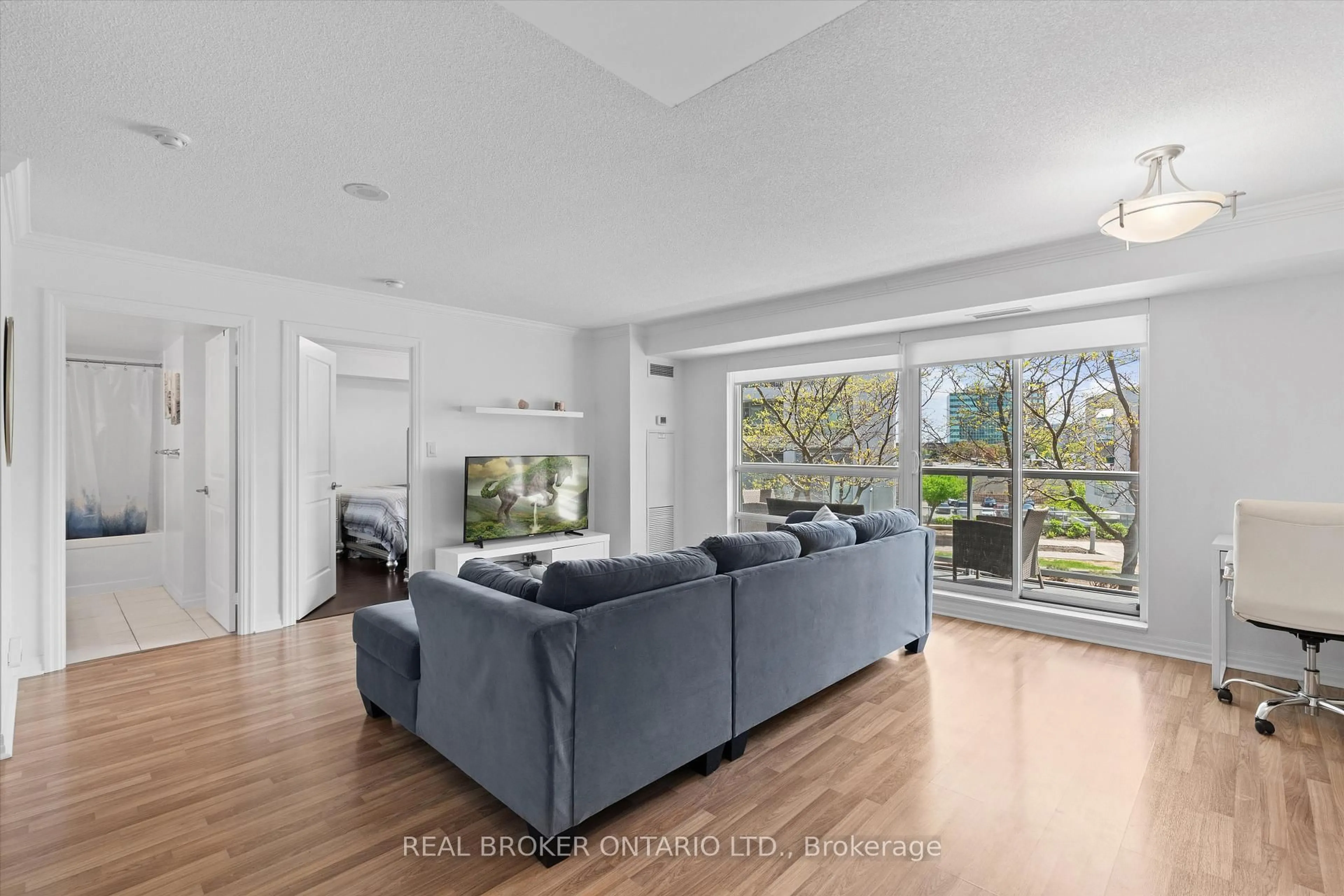 Living room with furniture, unknown for 2035 Sheppard Ave #216, Toronto Ontario M2J 0A8