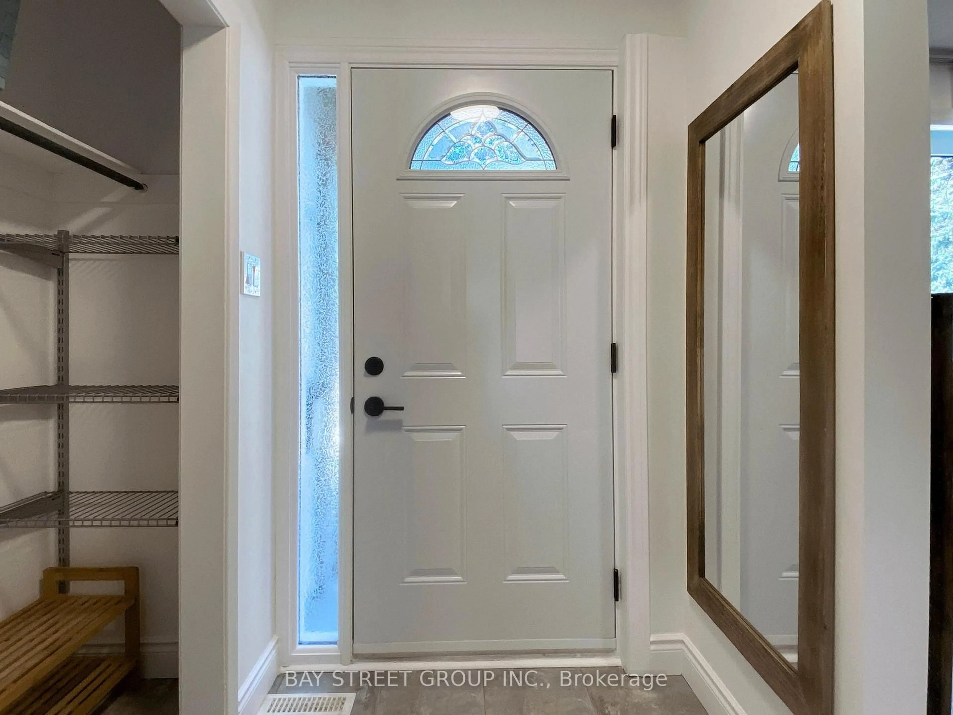 Indoor entryway for 89 Rameau Dr #4, Toronto Ontario M2H 1T6