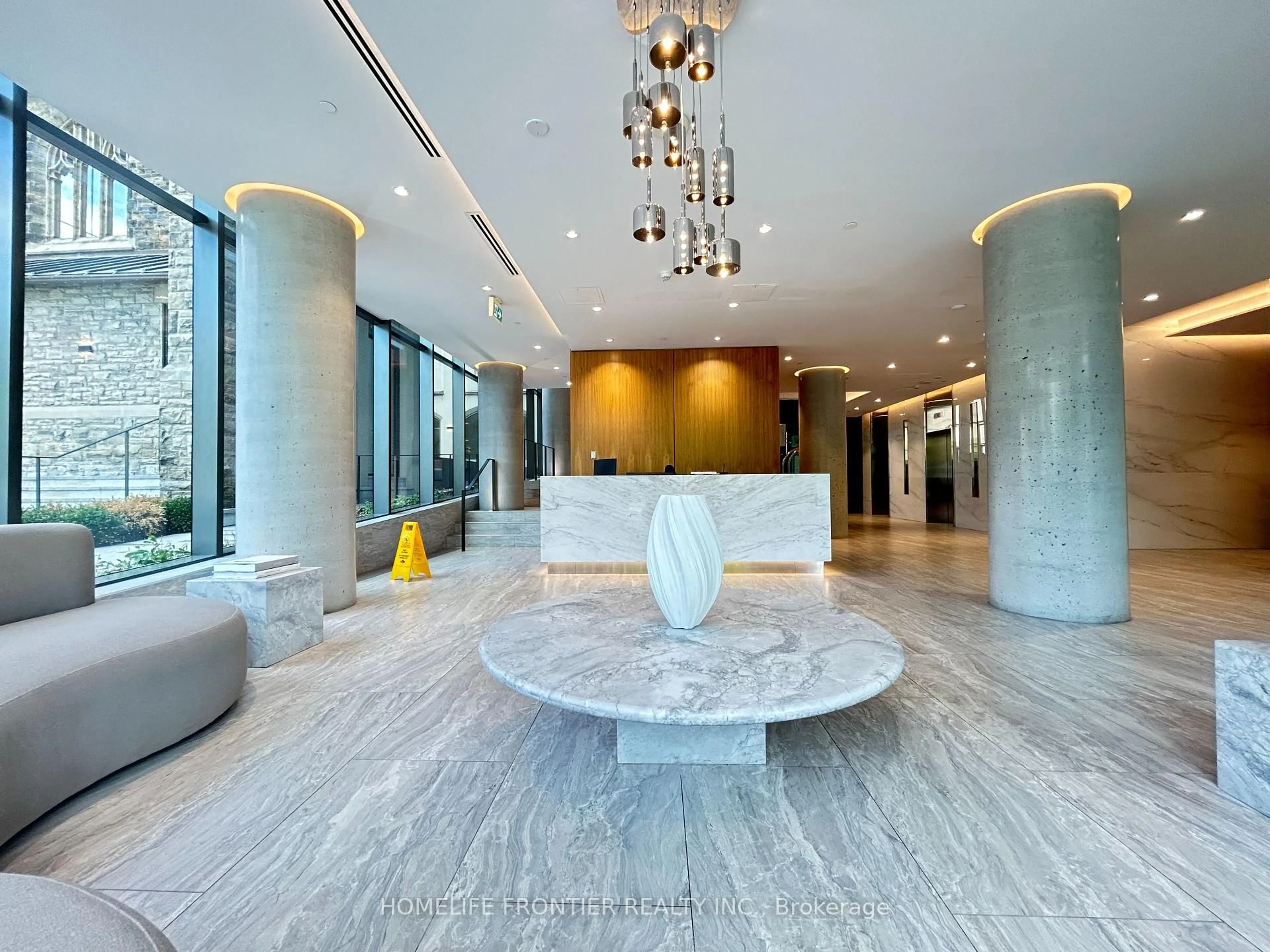Lobby for 99 Foxbar Rd #806, Toronto Ontario M4V 0B2