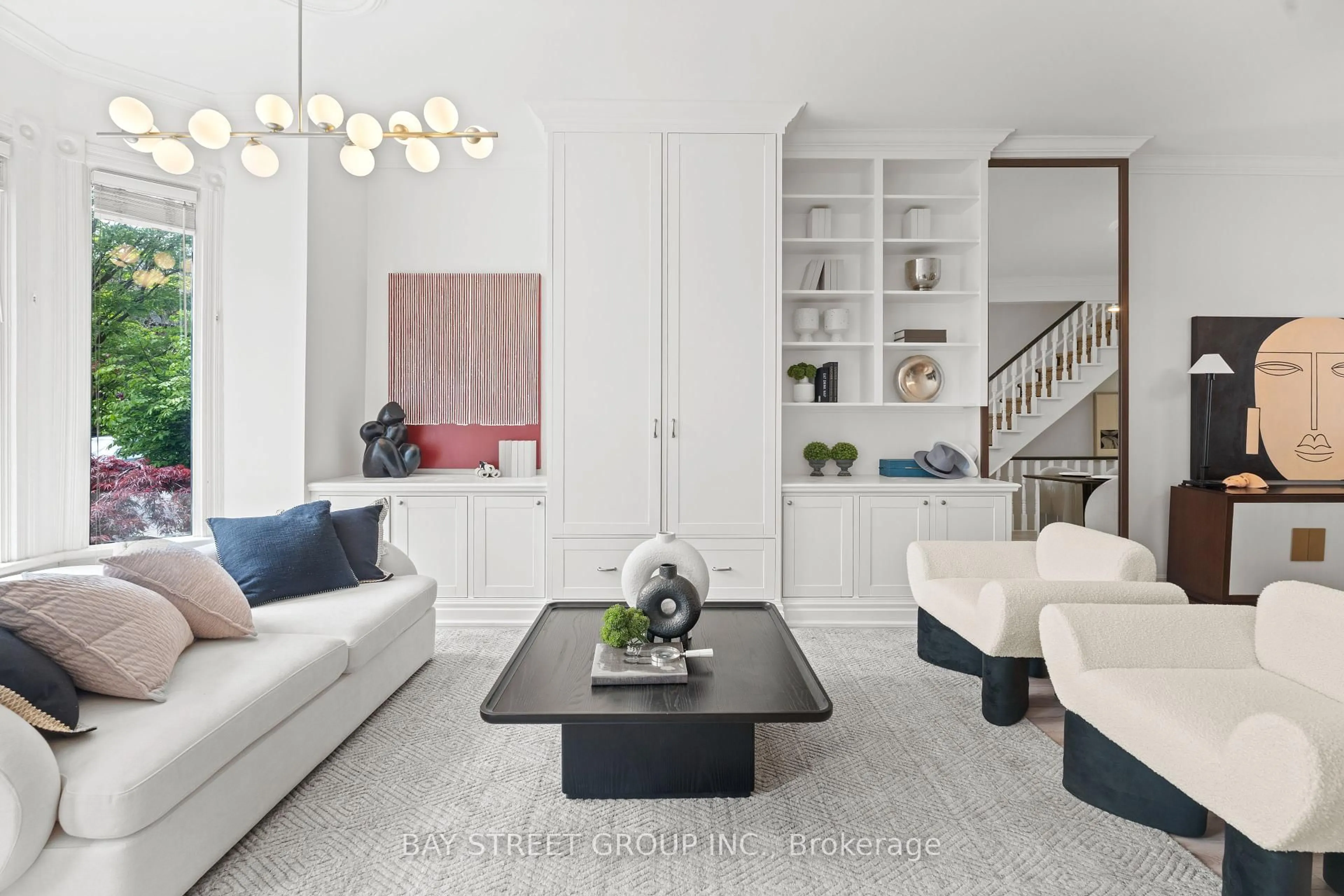 Living room with furniture, unknown for 168 Macpherson Ave, Toronto Ontario M5R 1W8
