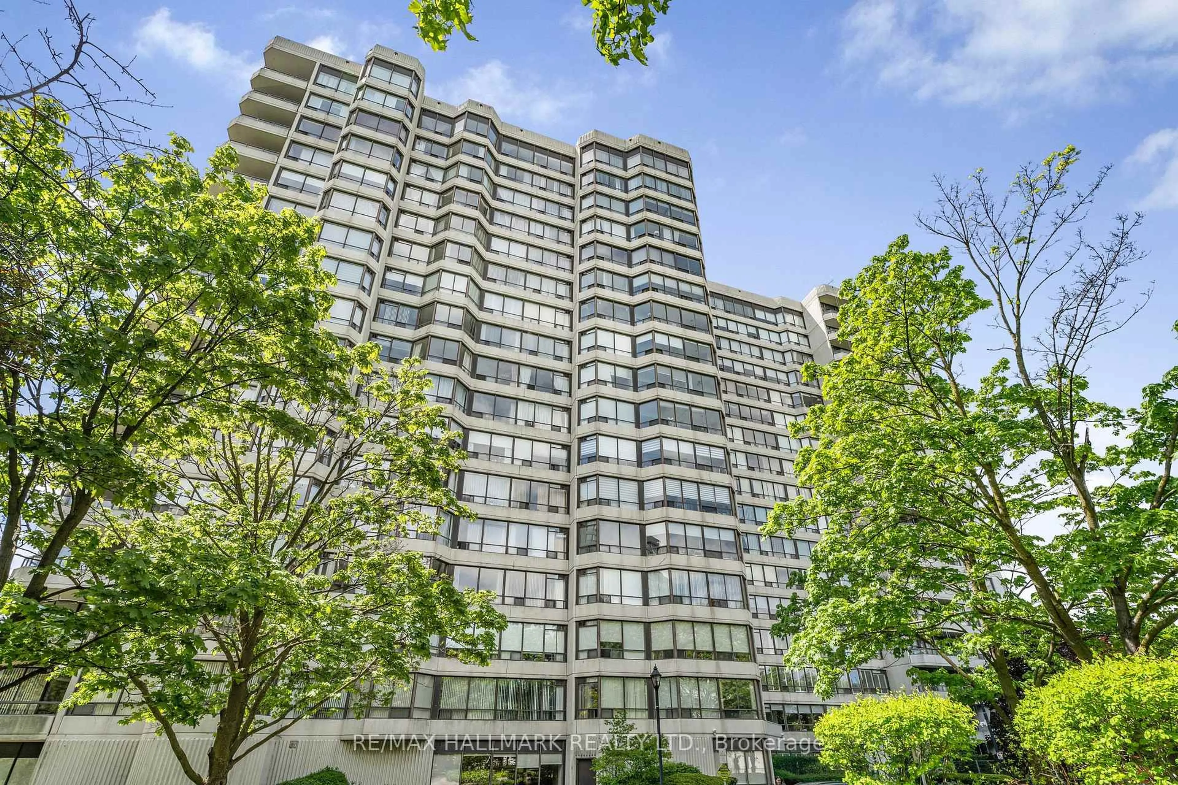 Unknown for 1121 Steeles Ave #PH205, Toronto Ontario M2R 3W7