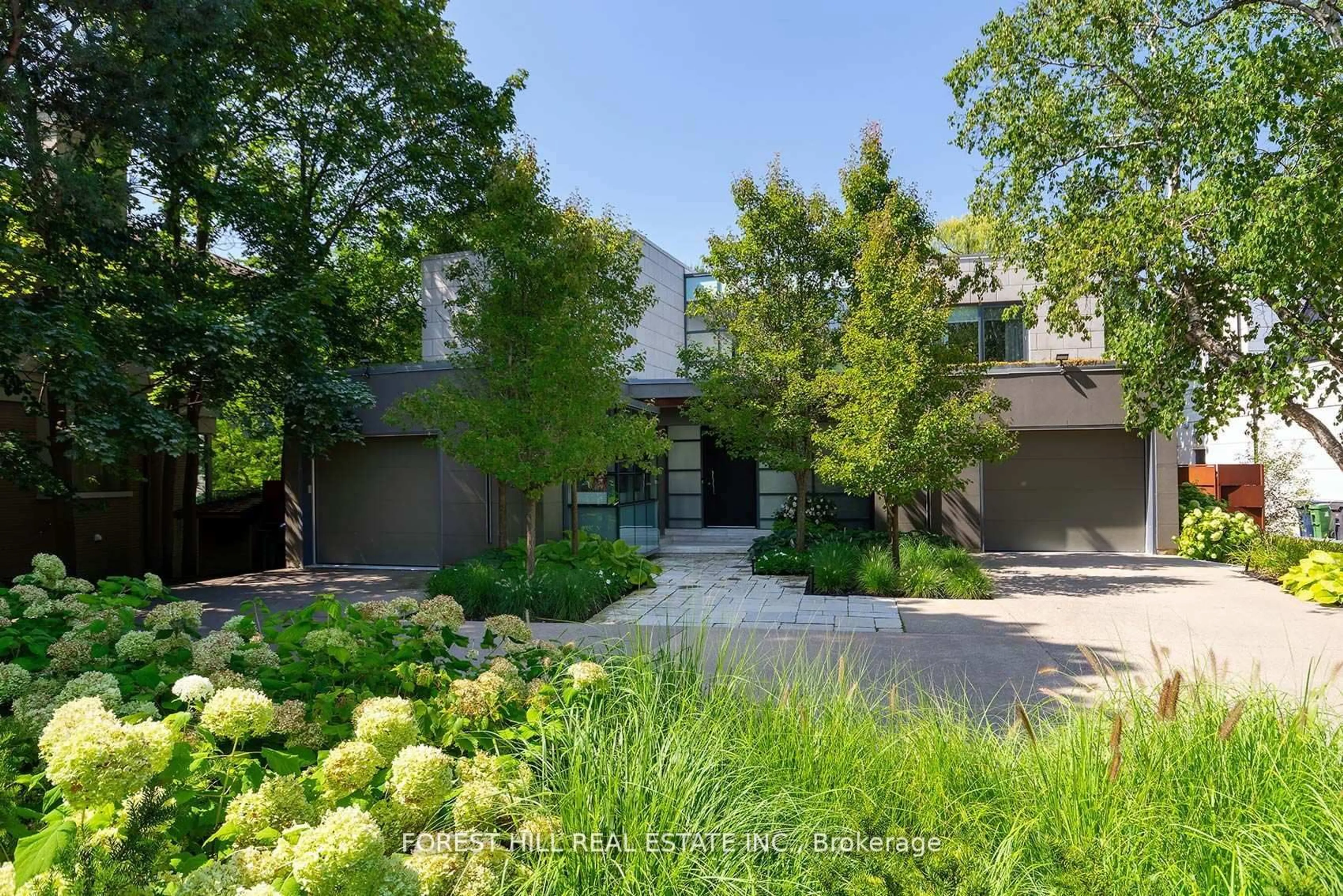 Unknown for 19 Alderbrook Dr, Toronto Ontario M3B 1E3