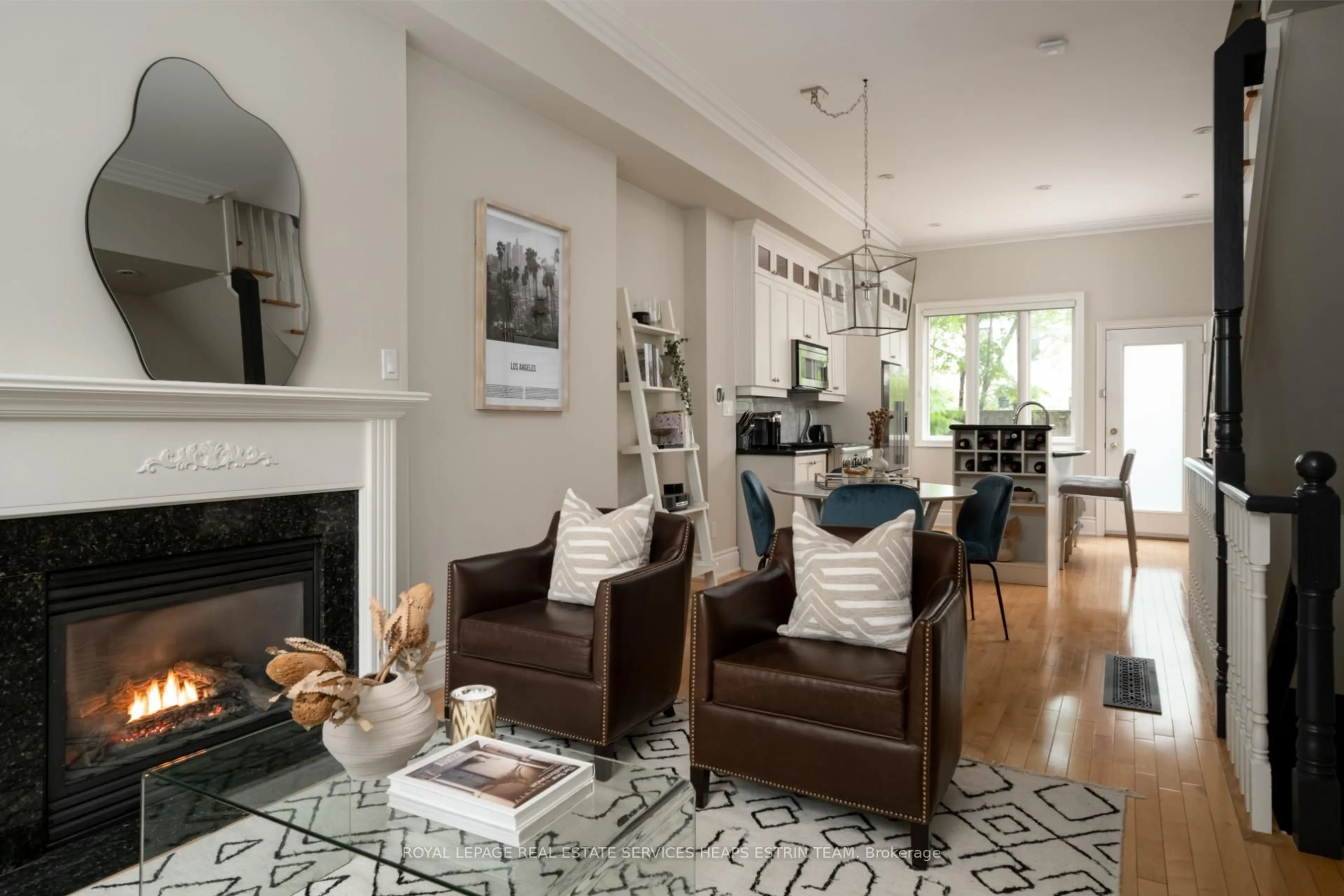 Living room with furniture, unknown for 9 Gange Ave, Toronto Ontario M4V 2B4